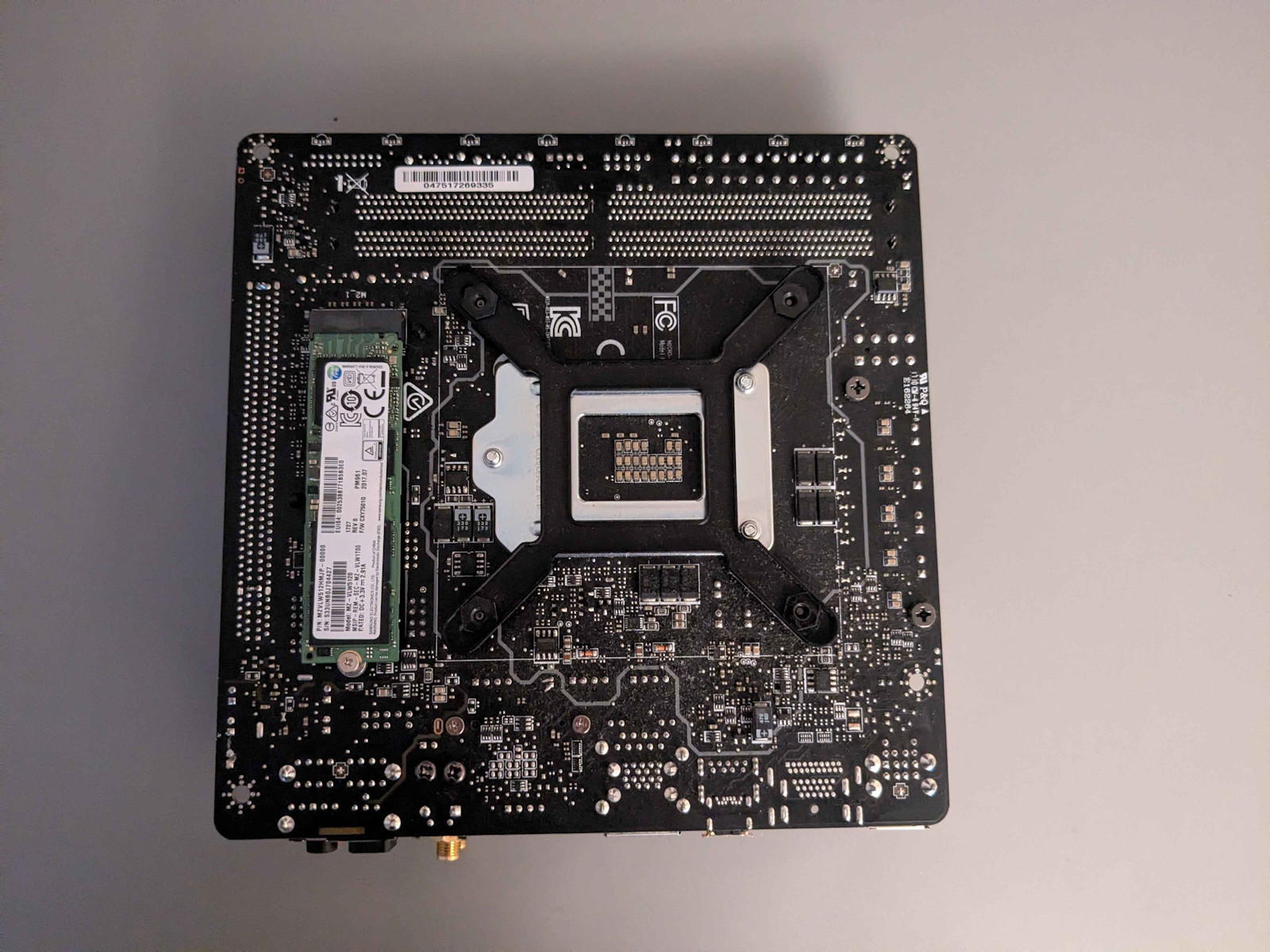 Corsair Z270i Motherboard Mini ITX, tested and works, CPU and SSD not included