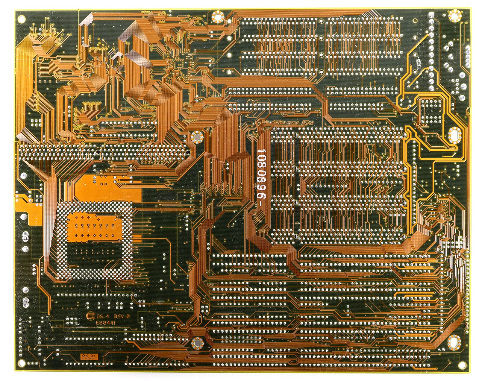 RARE Vintage Soyo 5TF2 i430HX, AMD-PR133, 16MB, PCI/ISA AT Motherboard — TESTED!