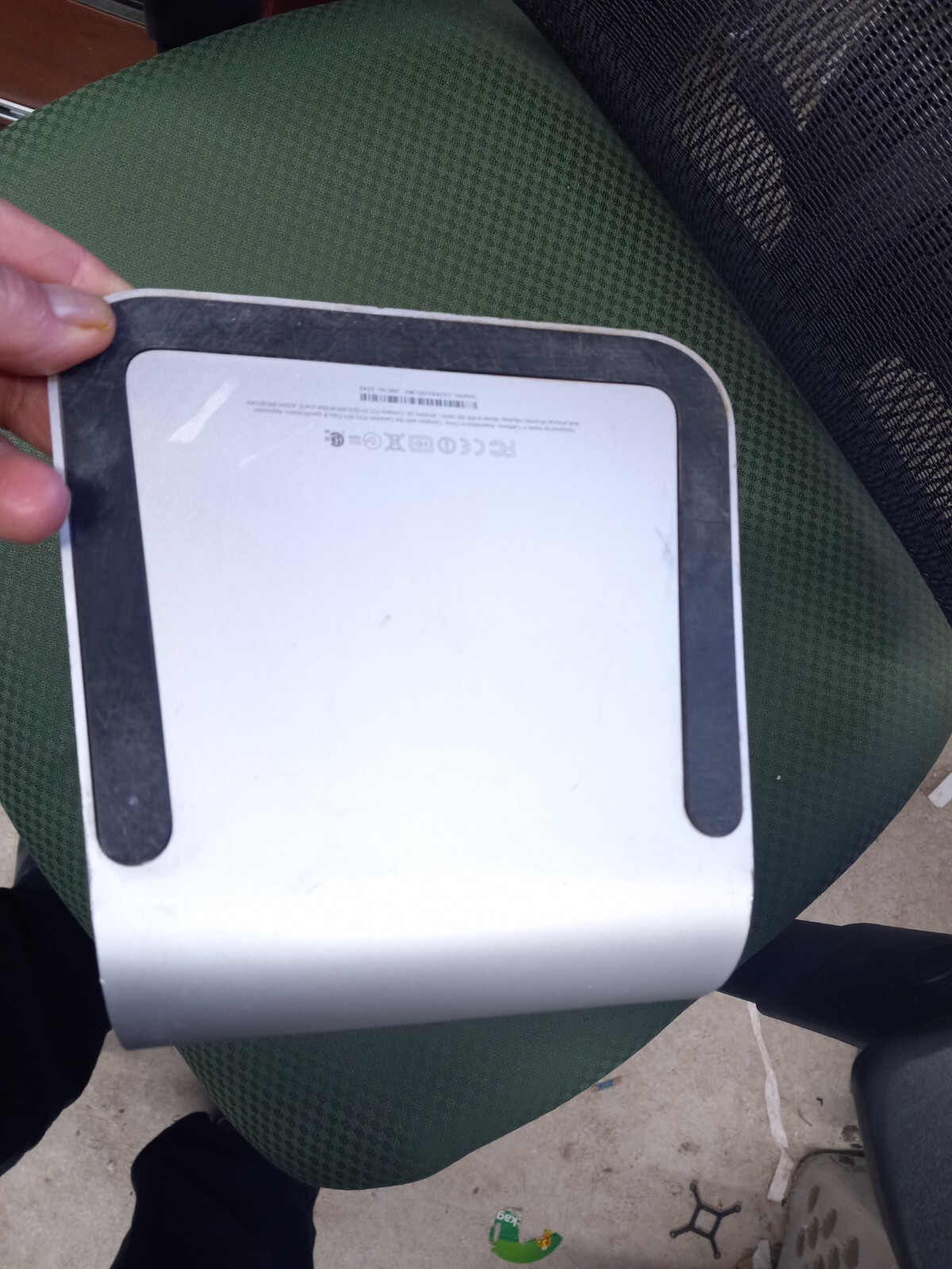 Apple 21.5″ iMac A1418 Stand Base with Hinge USED WITH CLUTCH
