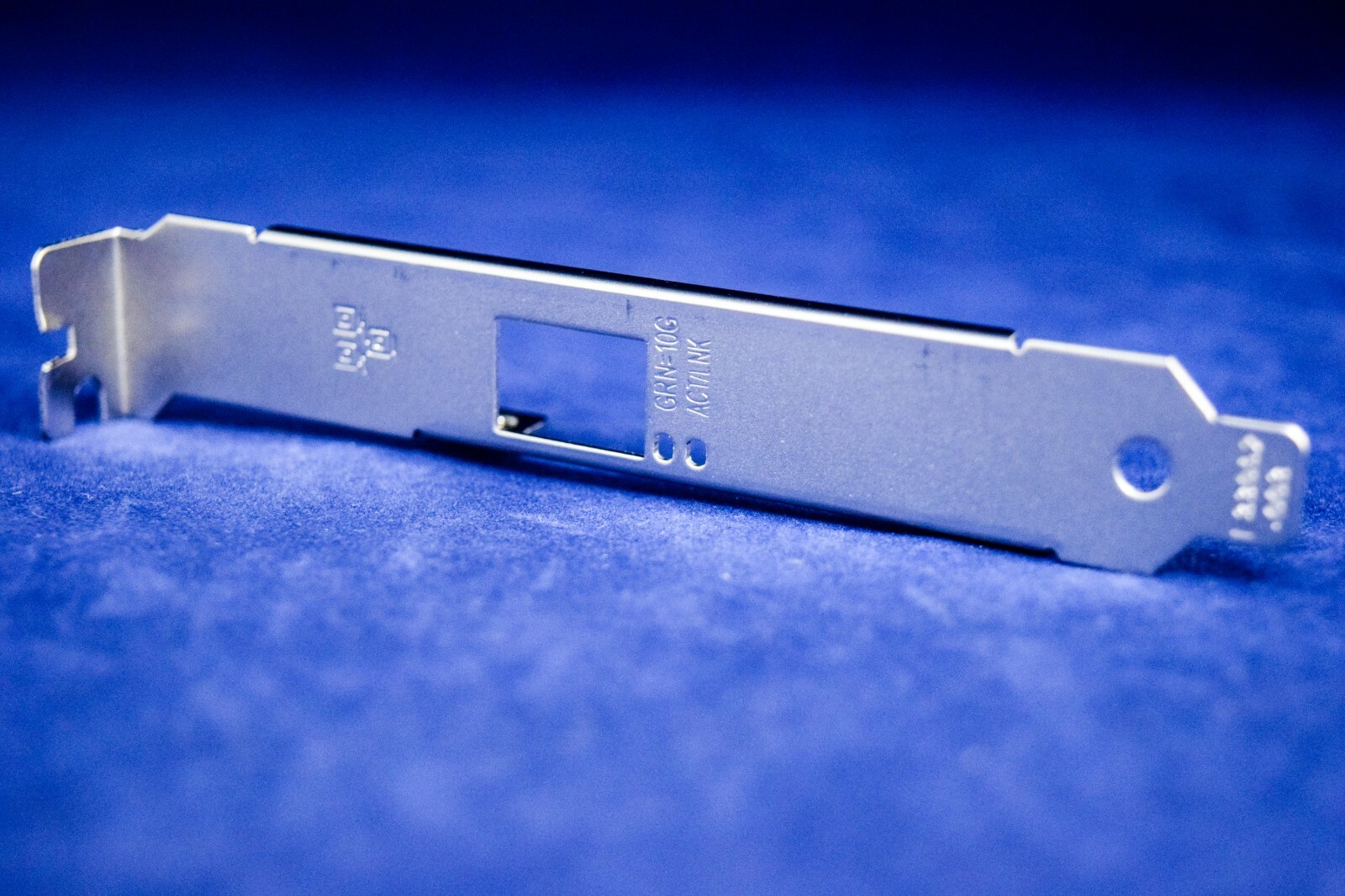 LONG (STAND) BRACKET FOR X520-SR1/X520-DA1 E10G41BFSR/E10G41BTDA