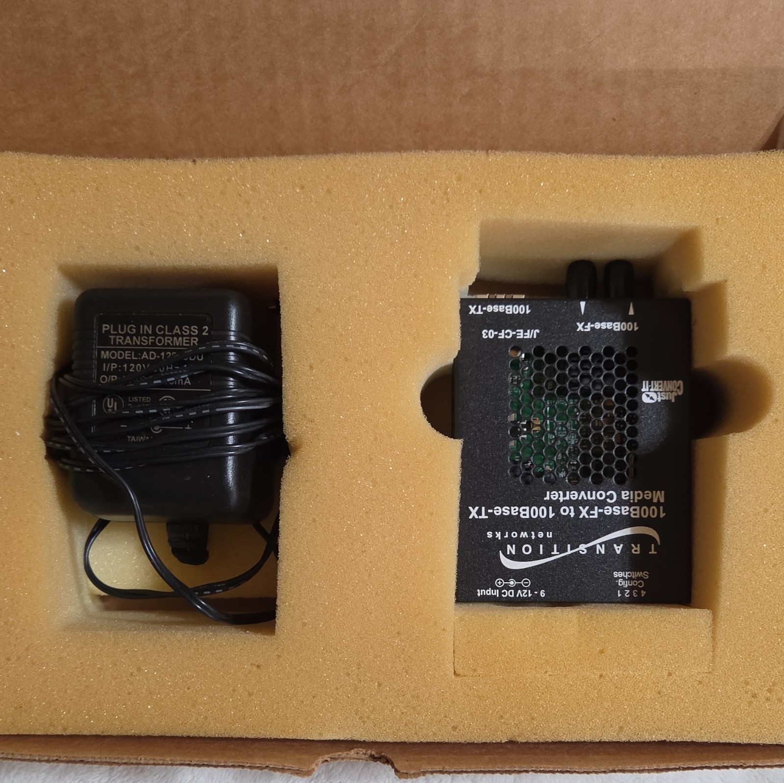 Transition Networks J/FE-CF-03 Converter 100Mbps SC to RJ-45 Fiber To Ethernet