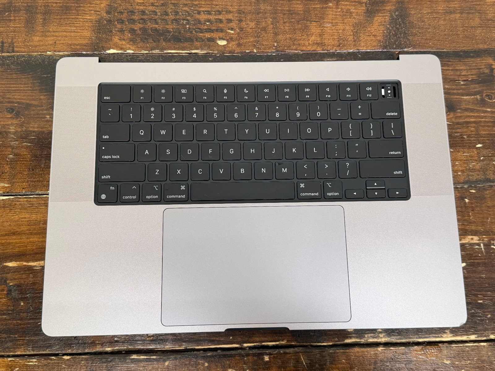 OEM Apple MacBook Pro 16″ M1 2021 A2485 Top Case Keyboard Palmrest Space Gray B