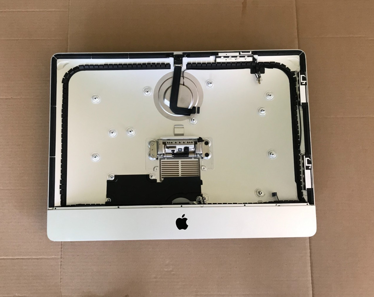 Apple 21.5 A1418 iMac 2017 4K Housing with Camera and Power Switch