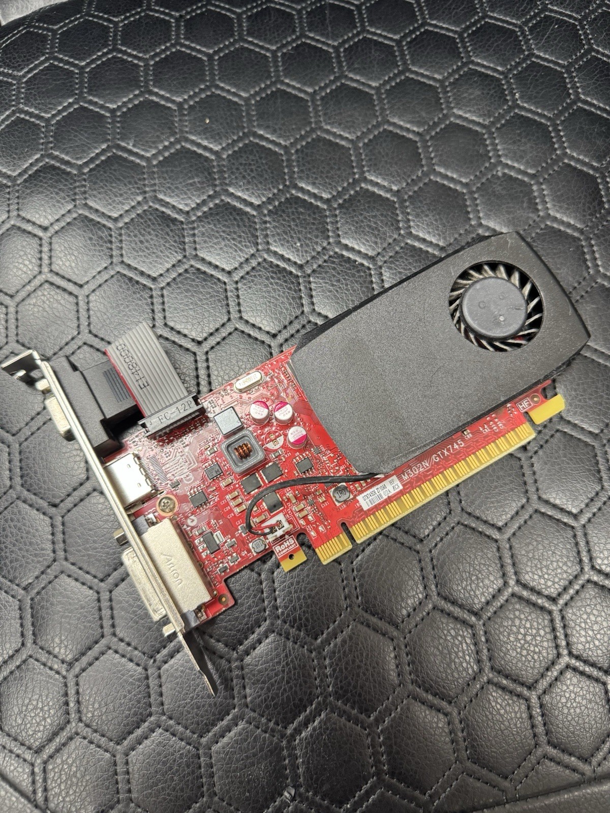 Dell GeForce GTX 745 4GB DDR3 Graphics Card (TC2P0)