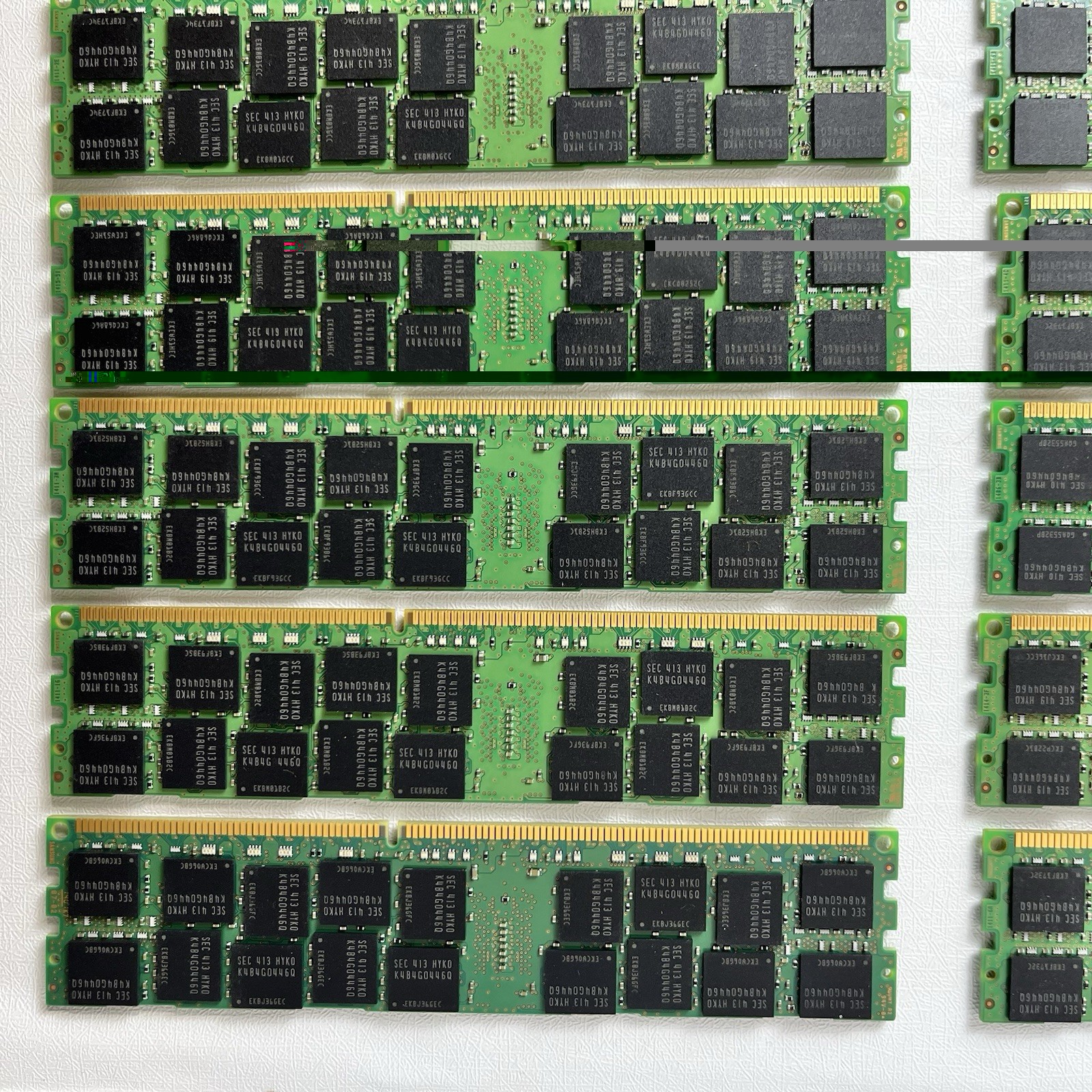 Lot 16GB Samsung 256GB (16x16GB) DDR3 PC3L- 12800R M393B2G70QH0-YKO