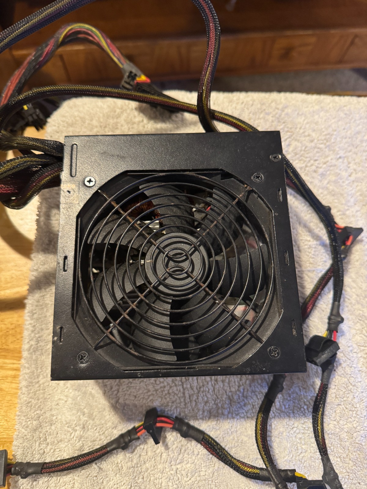 Thermaltake TR2-600NL2NH 600W ATX Power Supply – PARTS/REPAIR UNKNOWN WORKING