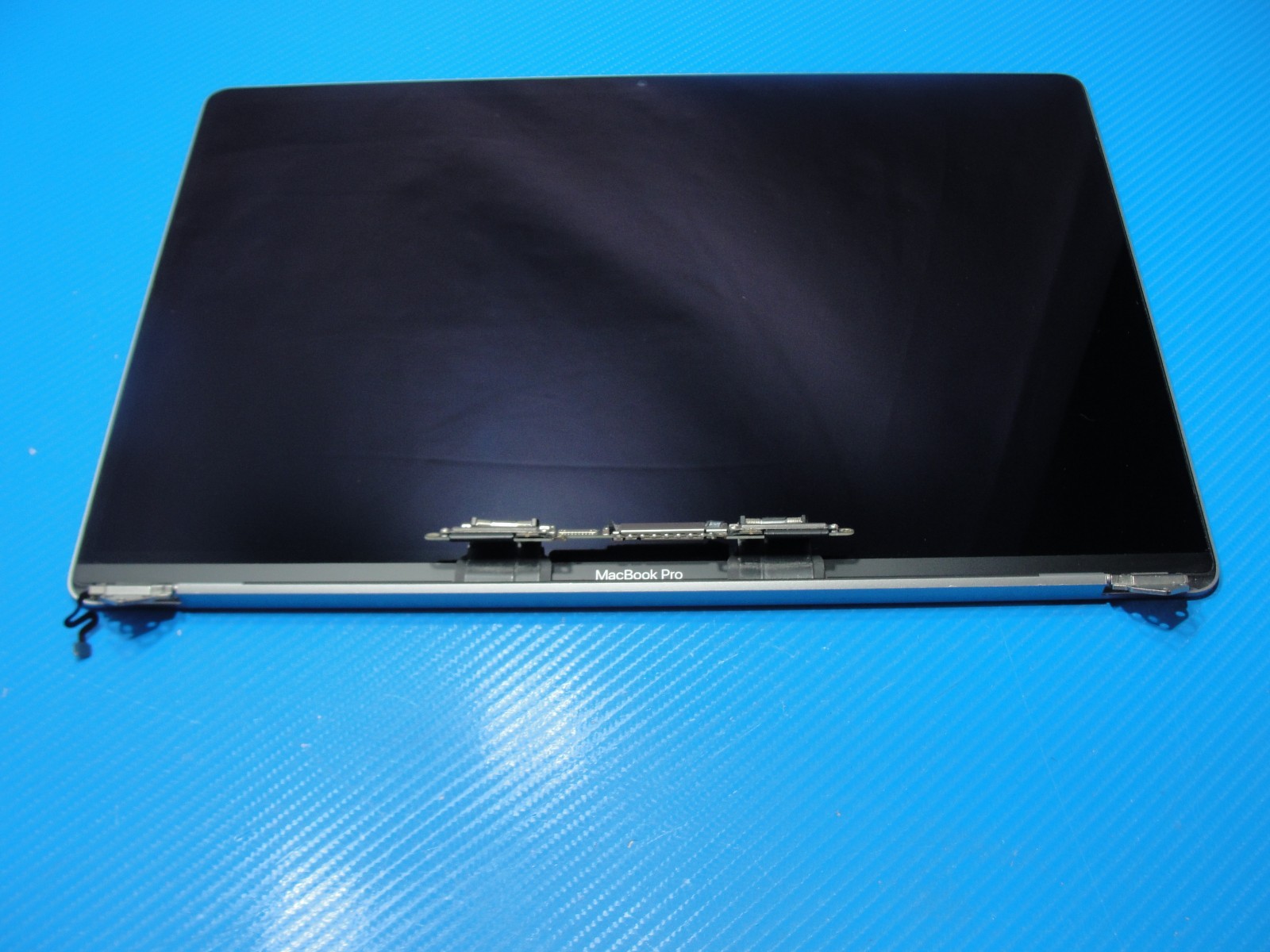 MacBook Pro 16″ A2141 Late 2019 MVVJ2LL/A LCD Screen Assembly Gray 661-14200