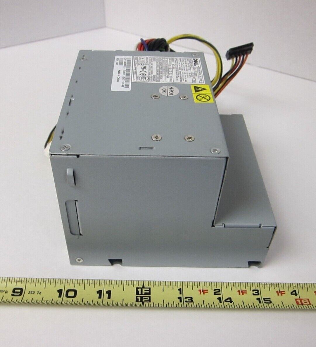 New NOS DELL Model L220P-00 220W Power Supply P/N K8965 PS-5221-2DF-LF