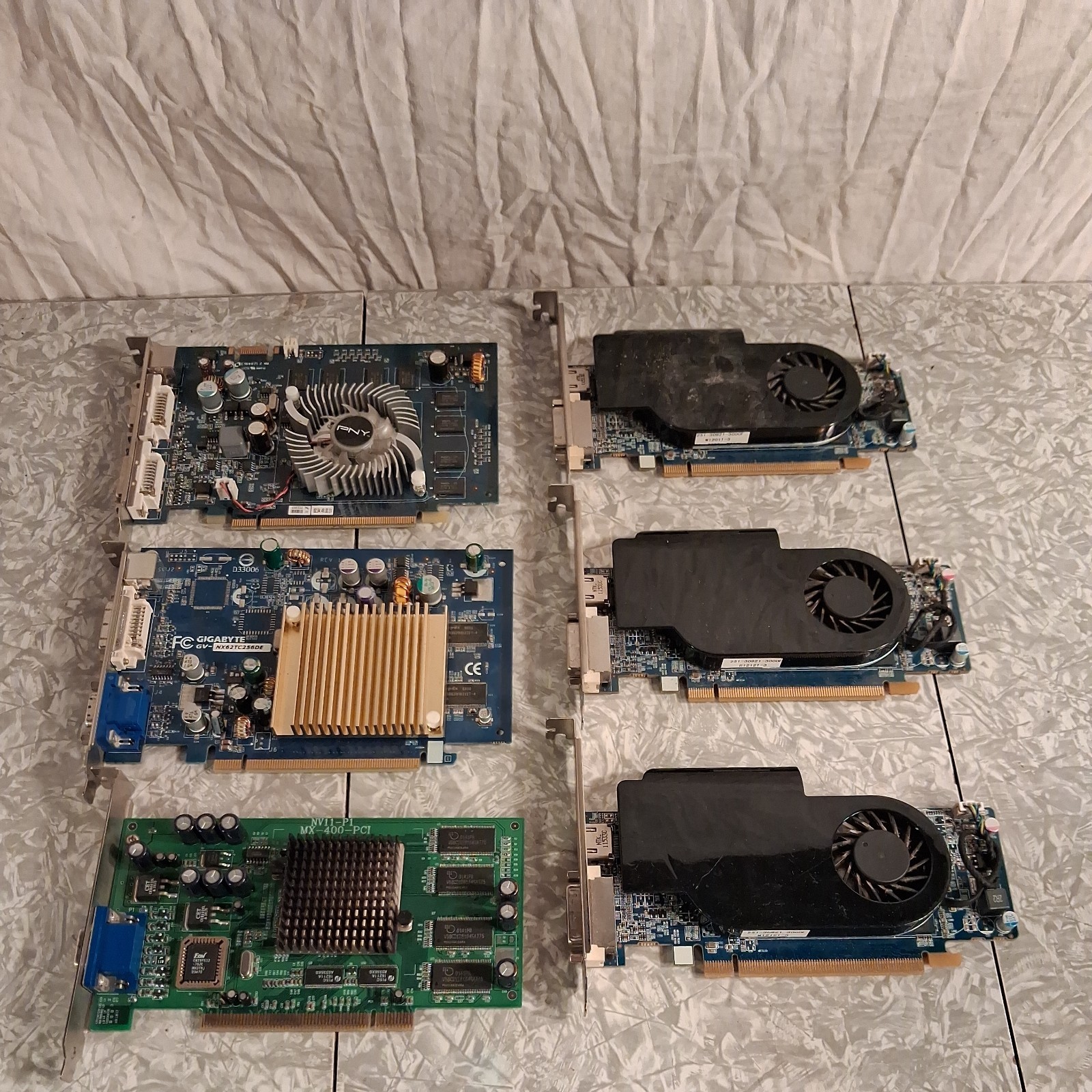 Lot of 6 Assorted Graphics Card video cards Untested Unknown Conditions
