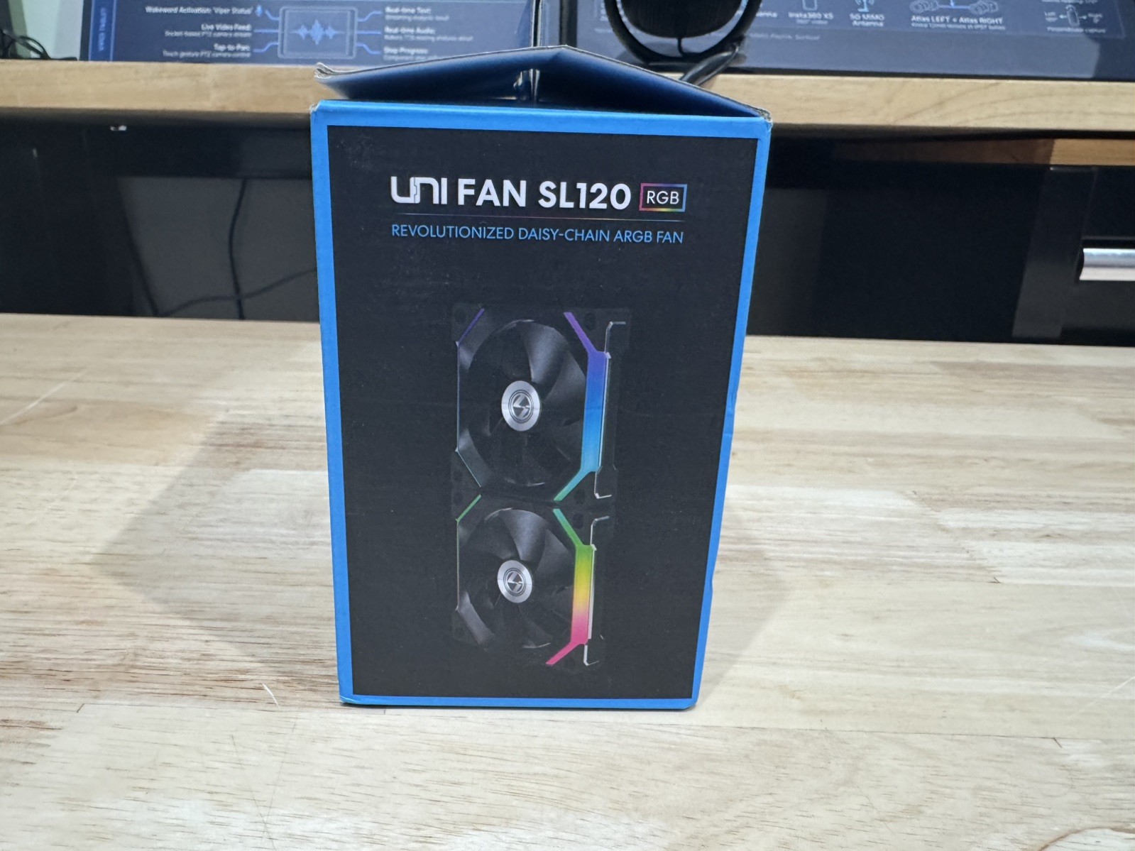 Lian Li UNI FAN SL-INF 120 RGB 3 Pack 120mm Black RGB Case Fans Controller
