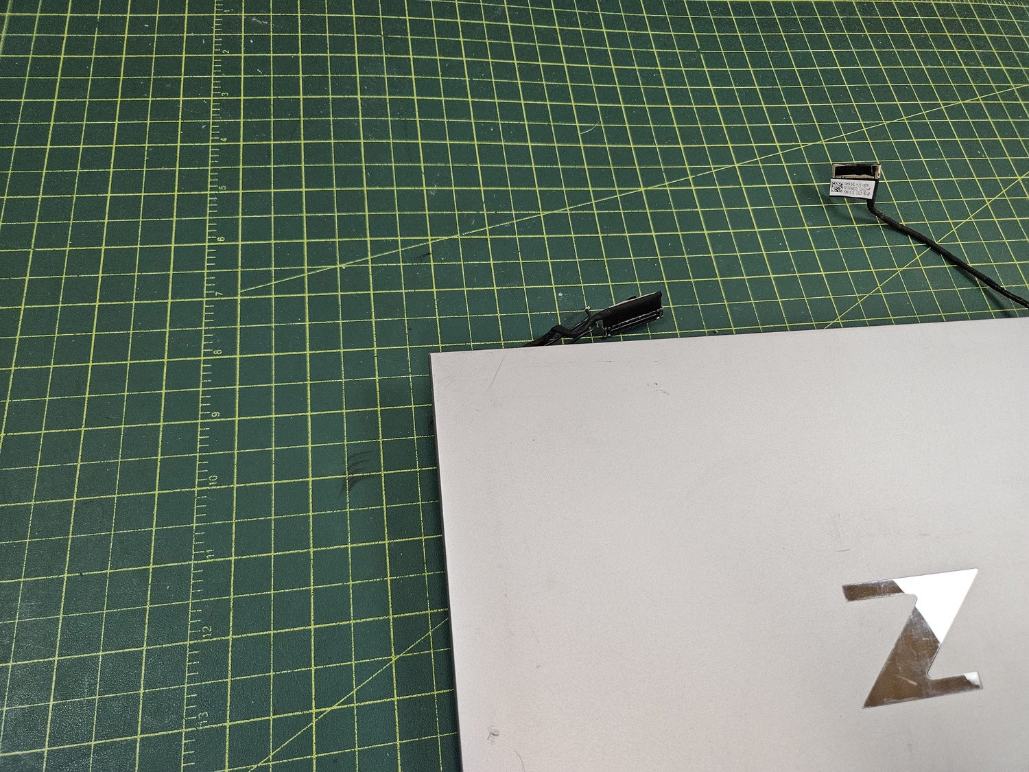 HP Zbook Firefly 14 G9 14″ WUXGA (1920×1200) LCD Screen Complete Assembly #d56
