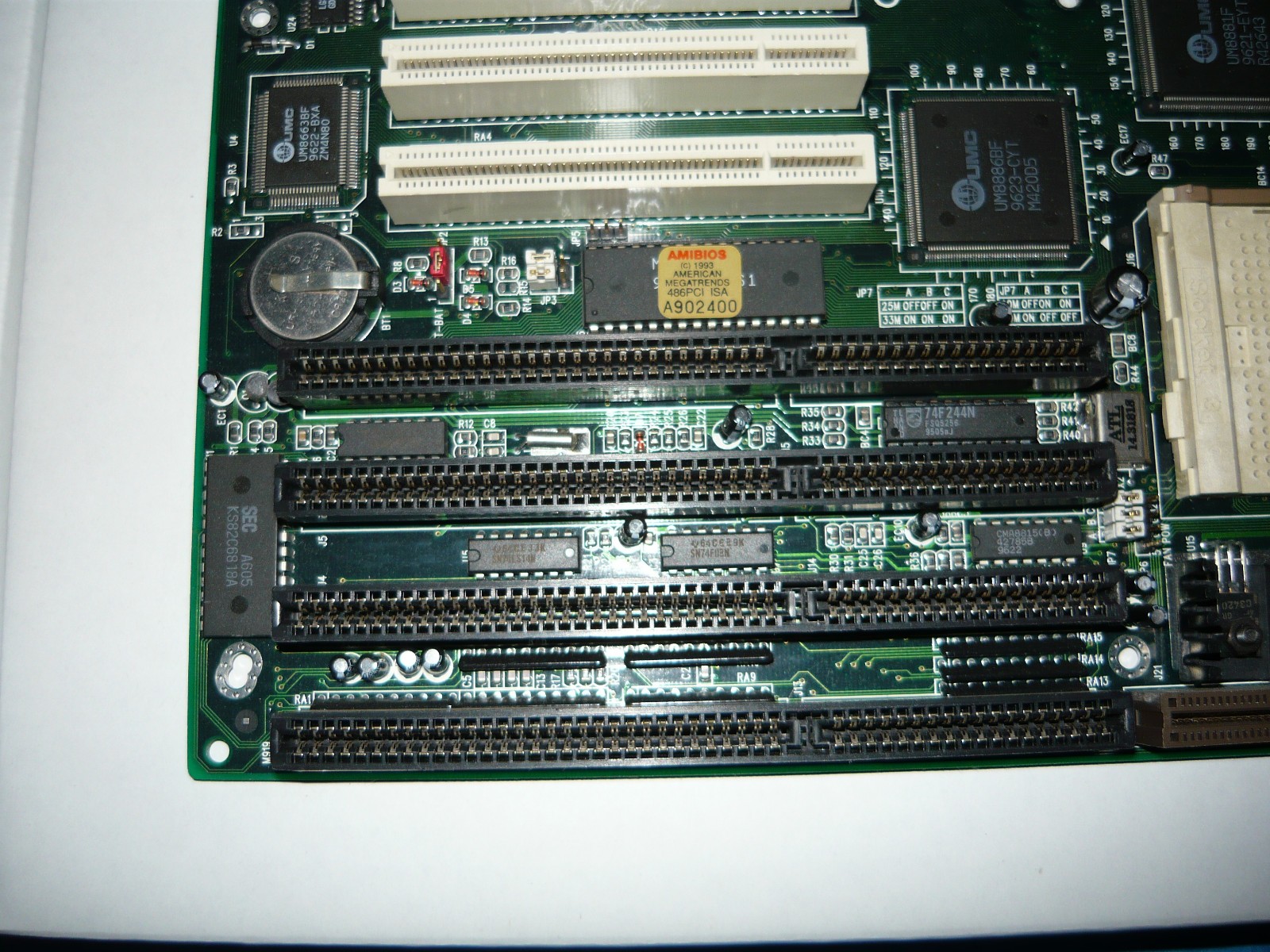 Vintage PC Chips M915 Socket 3 486 Motherboard Used Description
