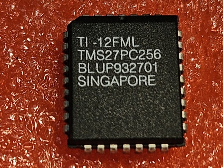 Tube of 30 pieces: TI TMS27PC256-12FML 32 K x 8 OTP EPROM 120 ns (NEW)