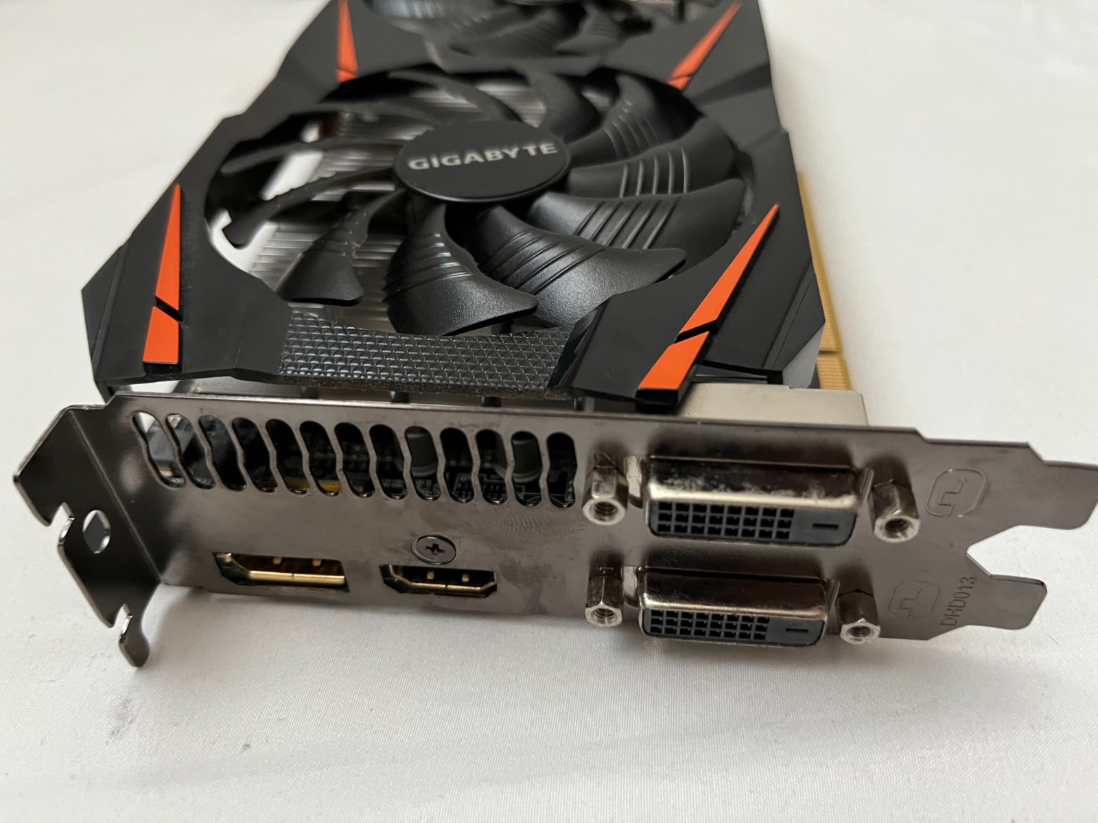 Gigabyte Nvidia GeForce GTX 1060 WINDFORCE OC 3GB GDDR5 GV-N1060WF2OC-3GD
