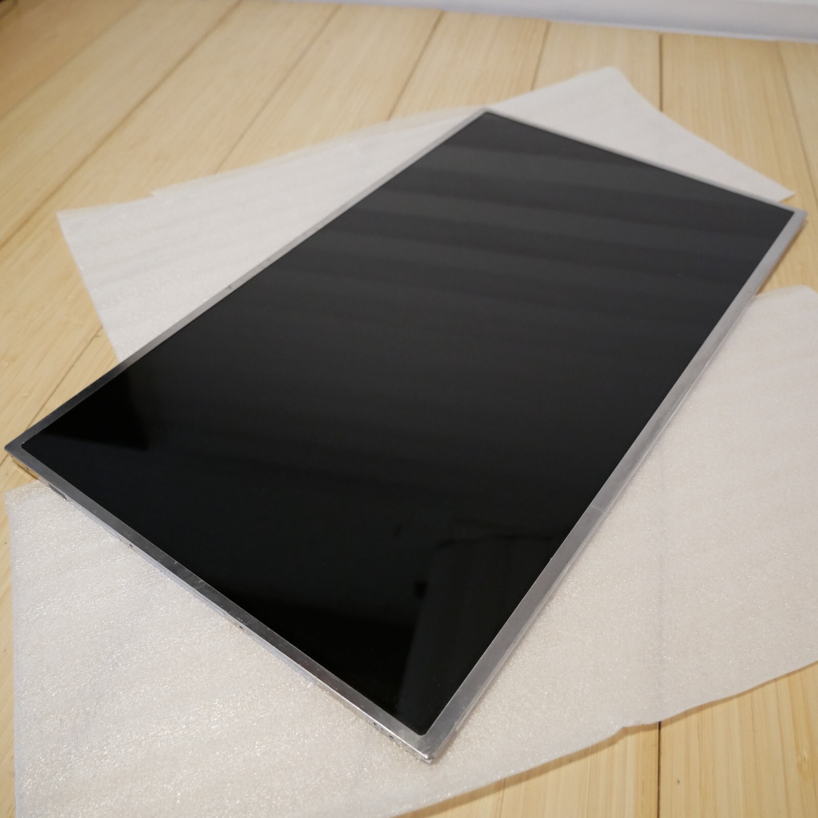 LG Display 17.3 inch WLED Backlight Screen HD+ 40 Pin LVDS LP173WD1(TL)(A1)