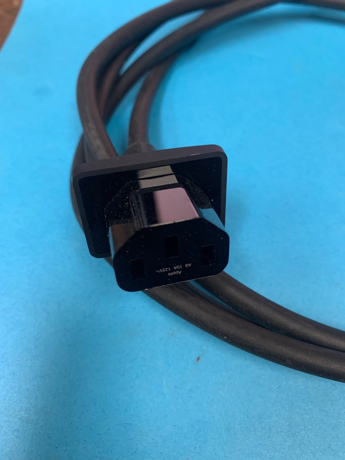 OEM Apple Cinema Display/iMac A1407 A1096 A1097 A1098.Power Cord 622-0153 BLACK