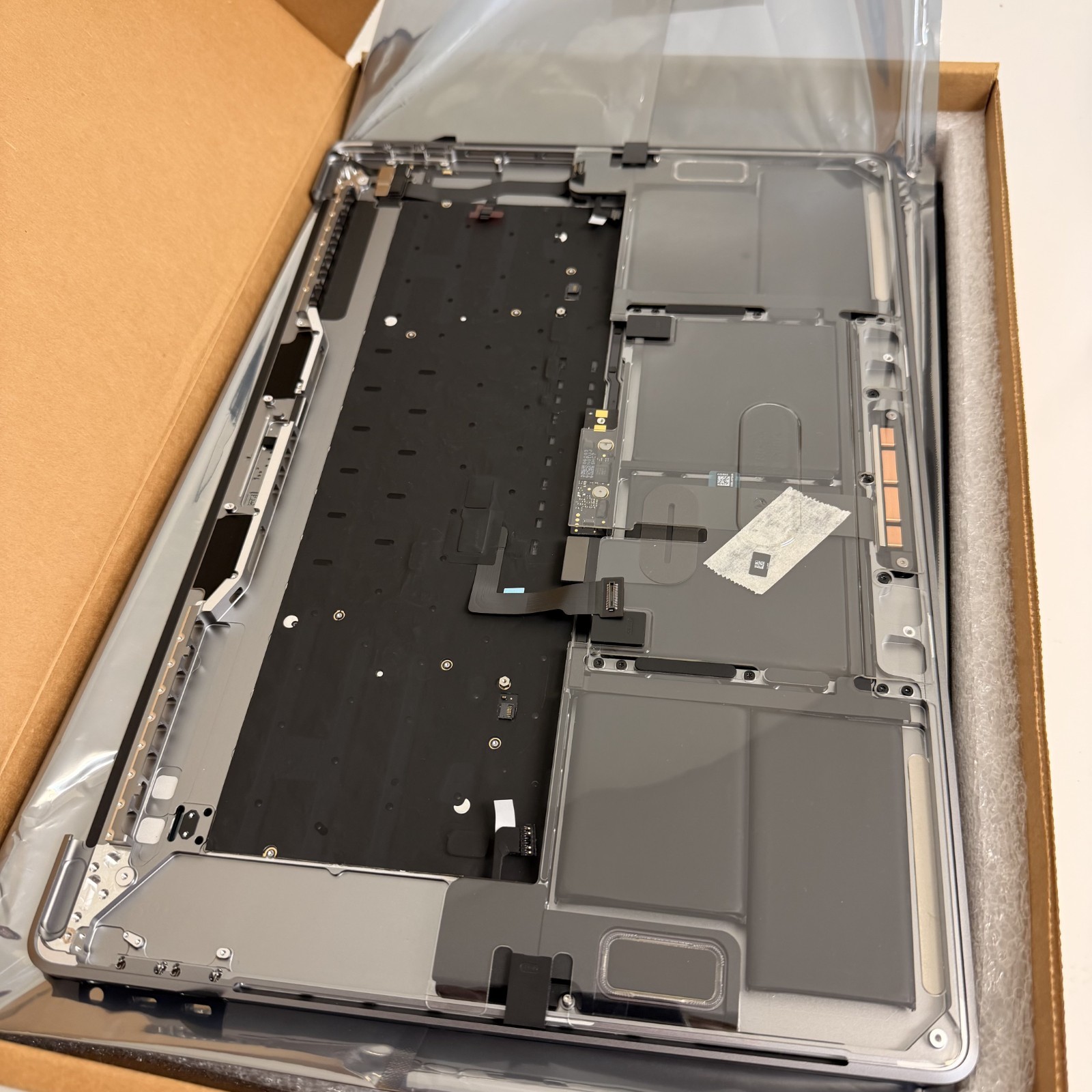 New OEM Apple MacBook Pro 15″ A1990 Top Case Replacement Space Gray 661-10345