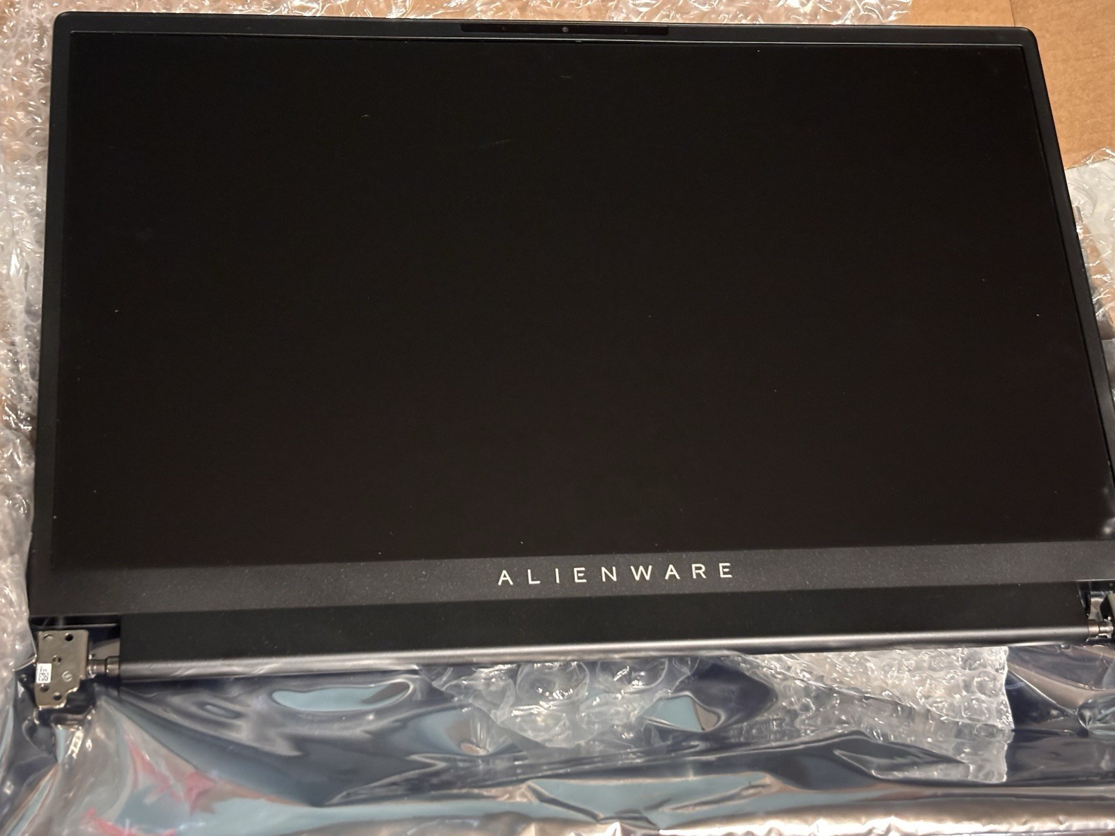 Dell LCD Screen for Alienware m17 R1 17.3″ 1920 x 1080 360hz Black LED screen