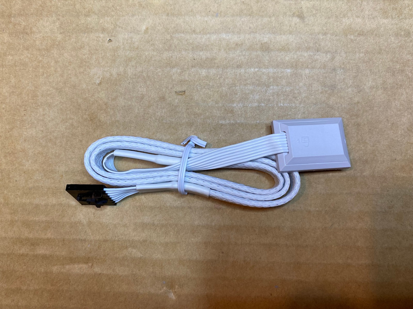 Lian Li Proprietary 7-pin Fan Cable for UNI FAN SL-INF Fans * White