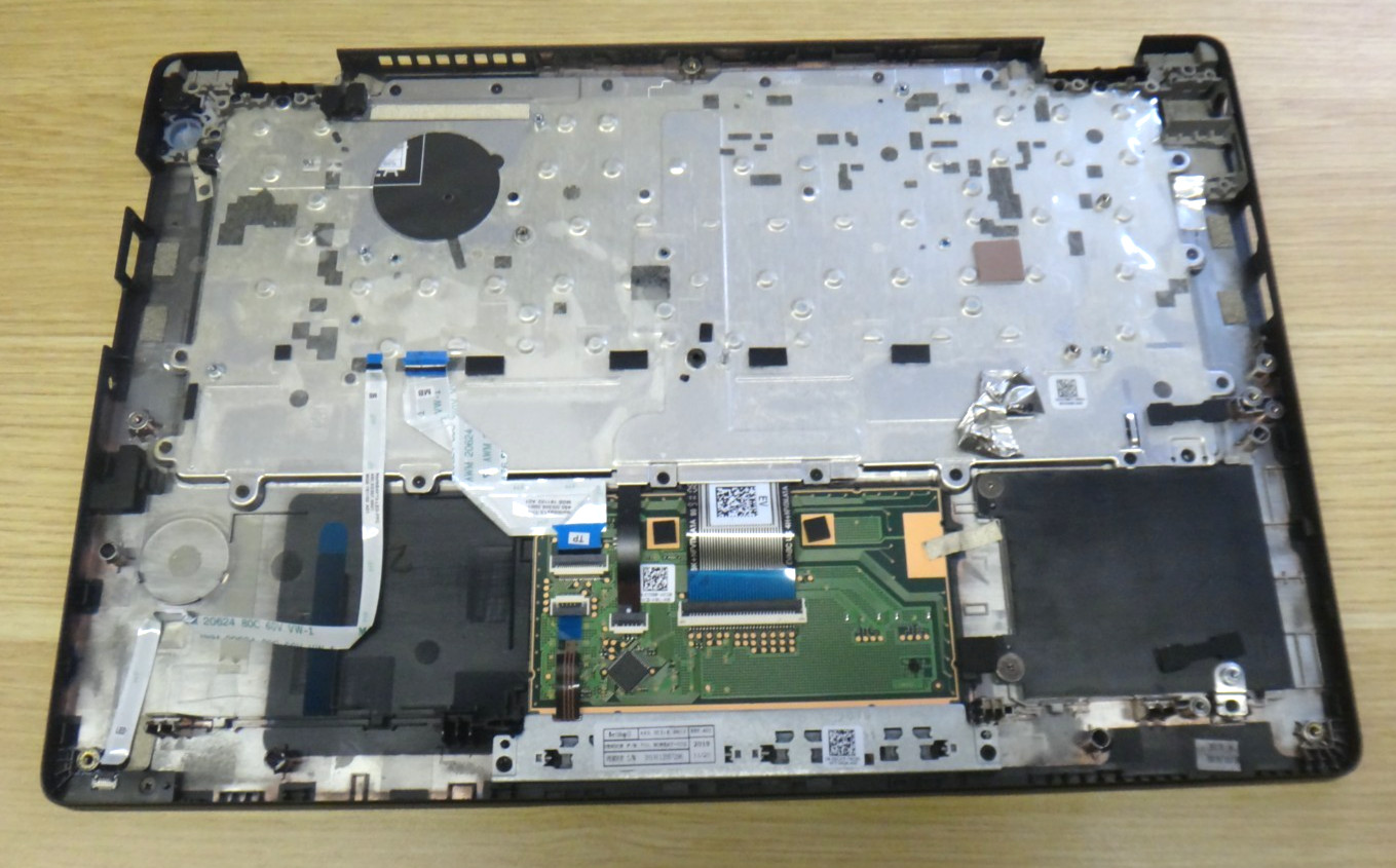 OEM Dell Latitude 5300 Laptop Palmrest with Keyboard 13M71 MISSING KEYBOARD CAP