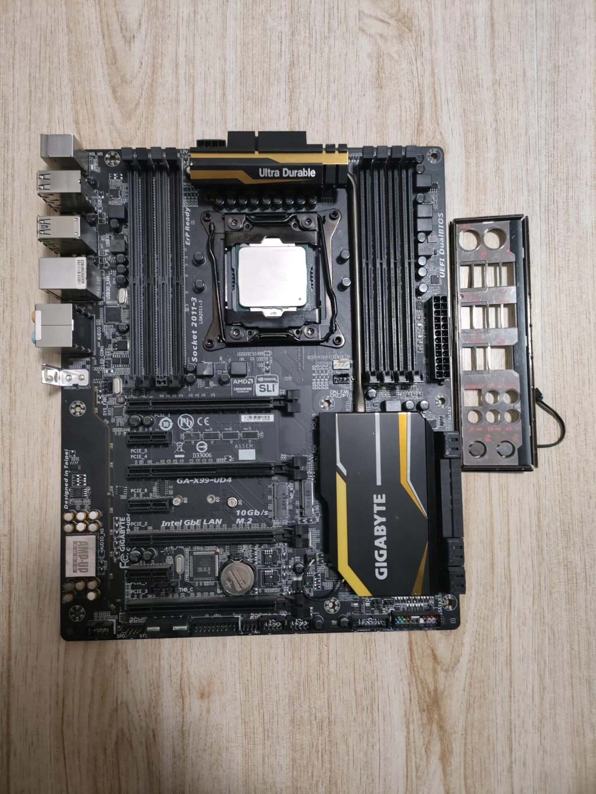FOR GIGABYTE GA-X99-UD4 DDR4*8 LGA 2011-V3 128GB ATX Motherboard Test OK