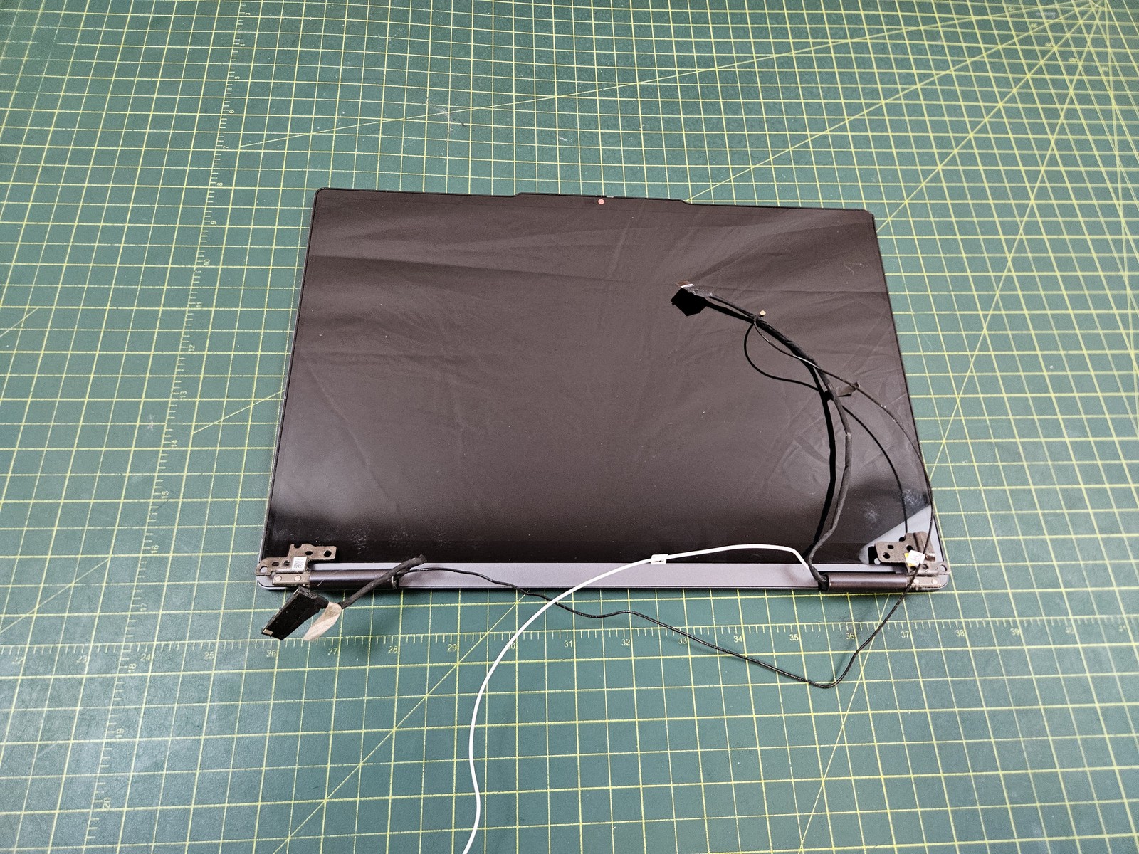 Lenovo Yoga 7 2-in-1 14IML9 14″ FHD Touch LCD Screen Complete Assembly #e262