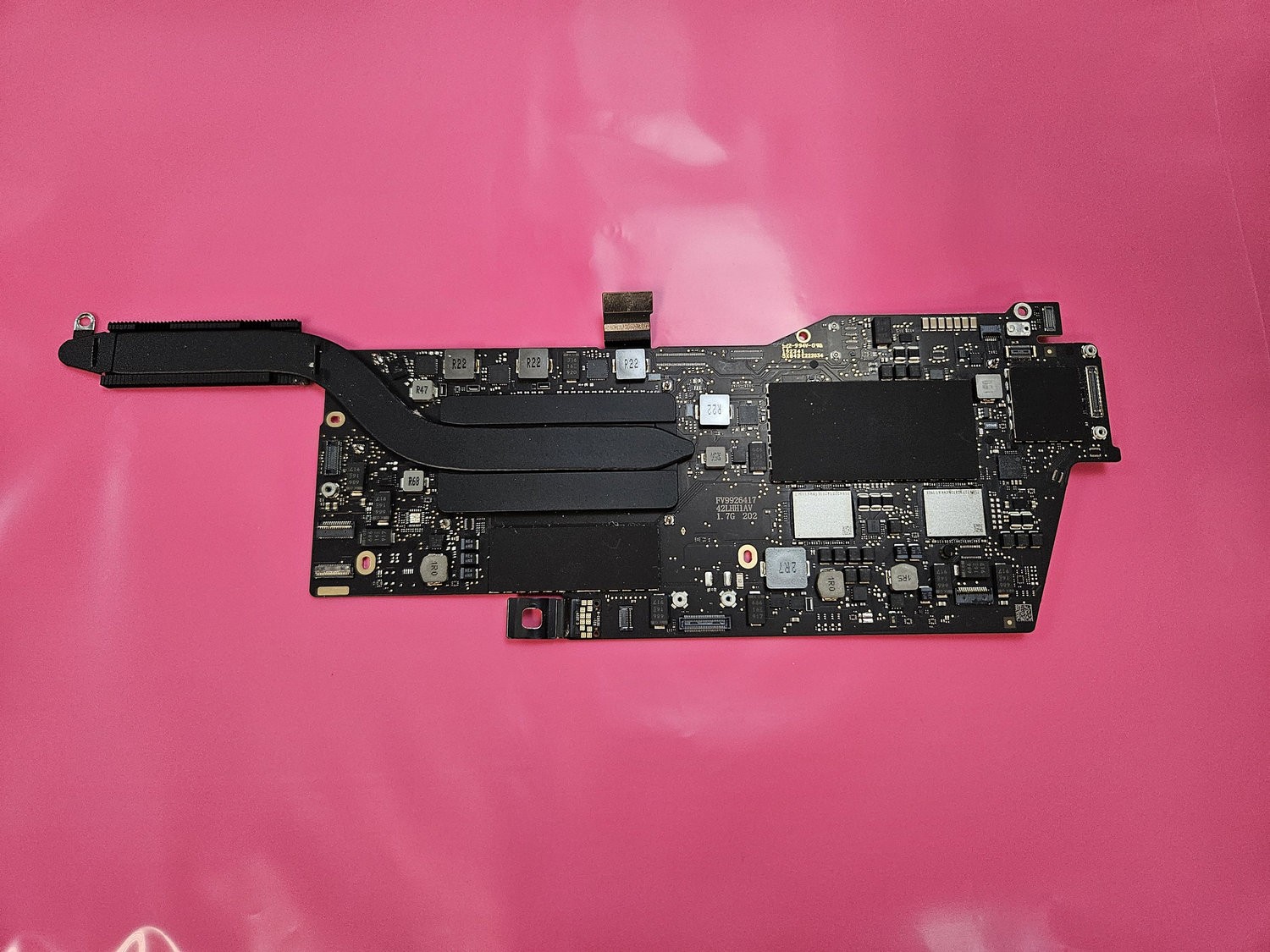 Apple MacBook Pro 13″ A2159 2019 i7 1.7GHz 16GB Logic Board 512GB 820-01598-06