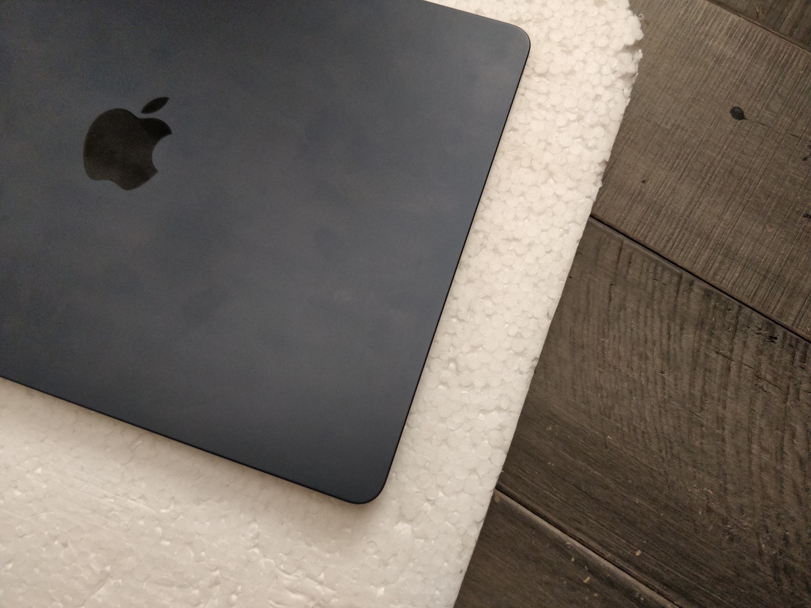 Genuine, Apple MacBook Air 13.6’’ A2681 2022 M2 LCD Screen, Midnight Blue
