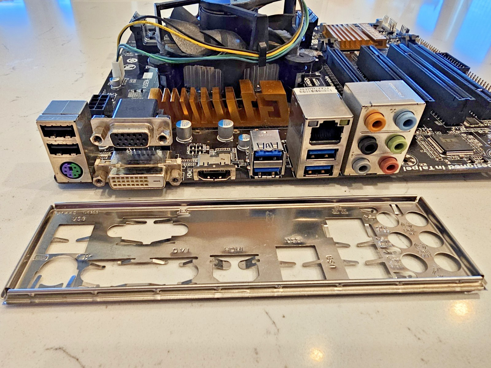 Gigabyte GA-H97M-D3H ATX-EXCELLENT CONDITION