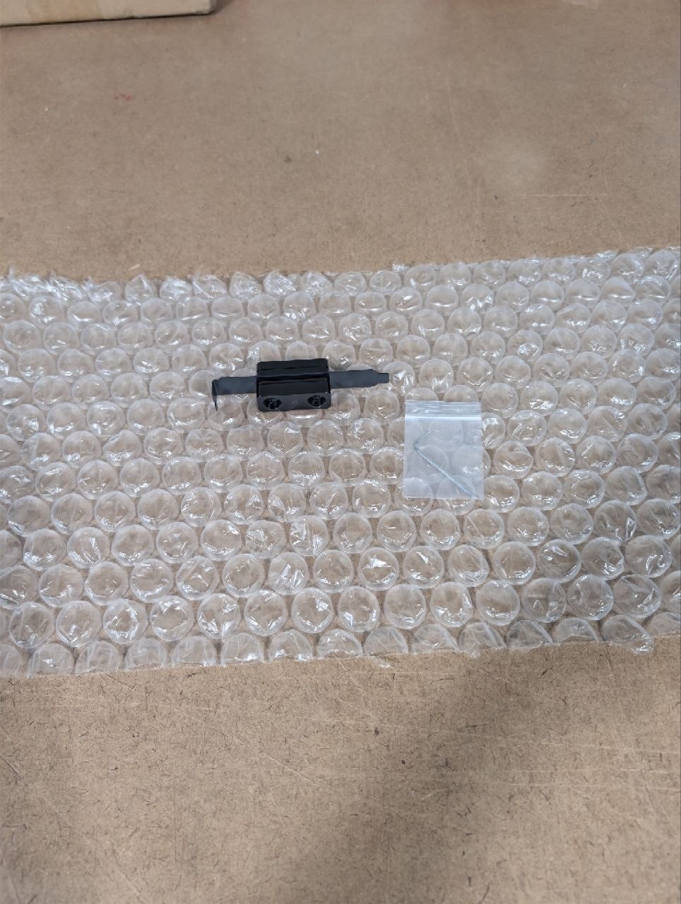 Barrow PCI Slot Pass-Through with Two G1/4 Connections – All Black (GJTPC-01)