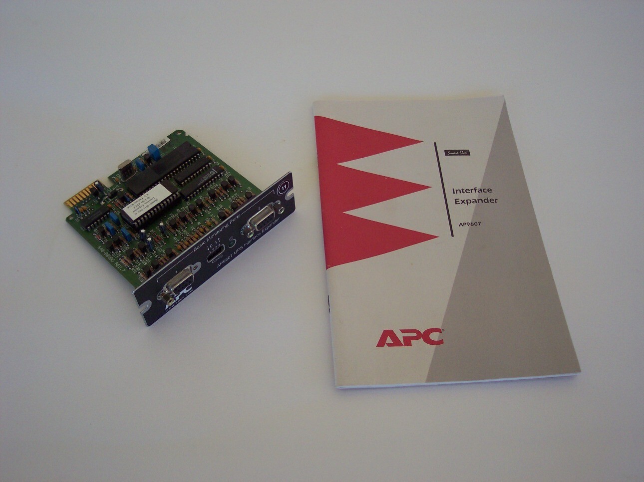 APC AP9607 Smart Slot UPS Interface Expander Free Shipping