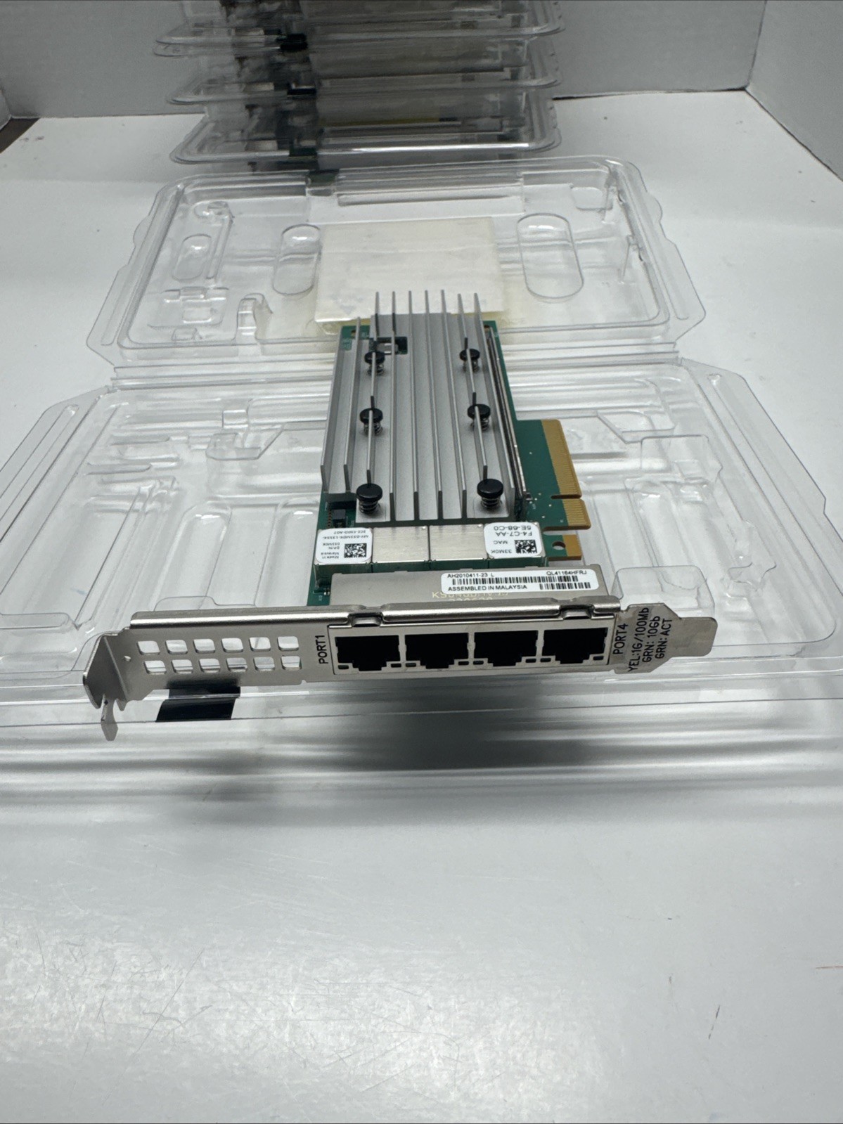 Dell QLogic FastLinQ QL41164HFRJ QUAD Port PCI-E 10GbE Ethernet Adapter – 33M0K