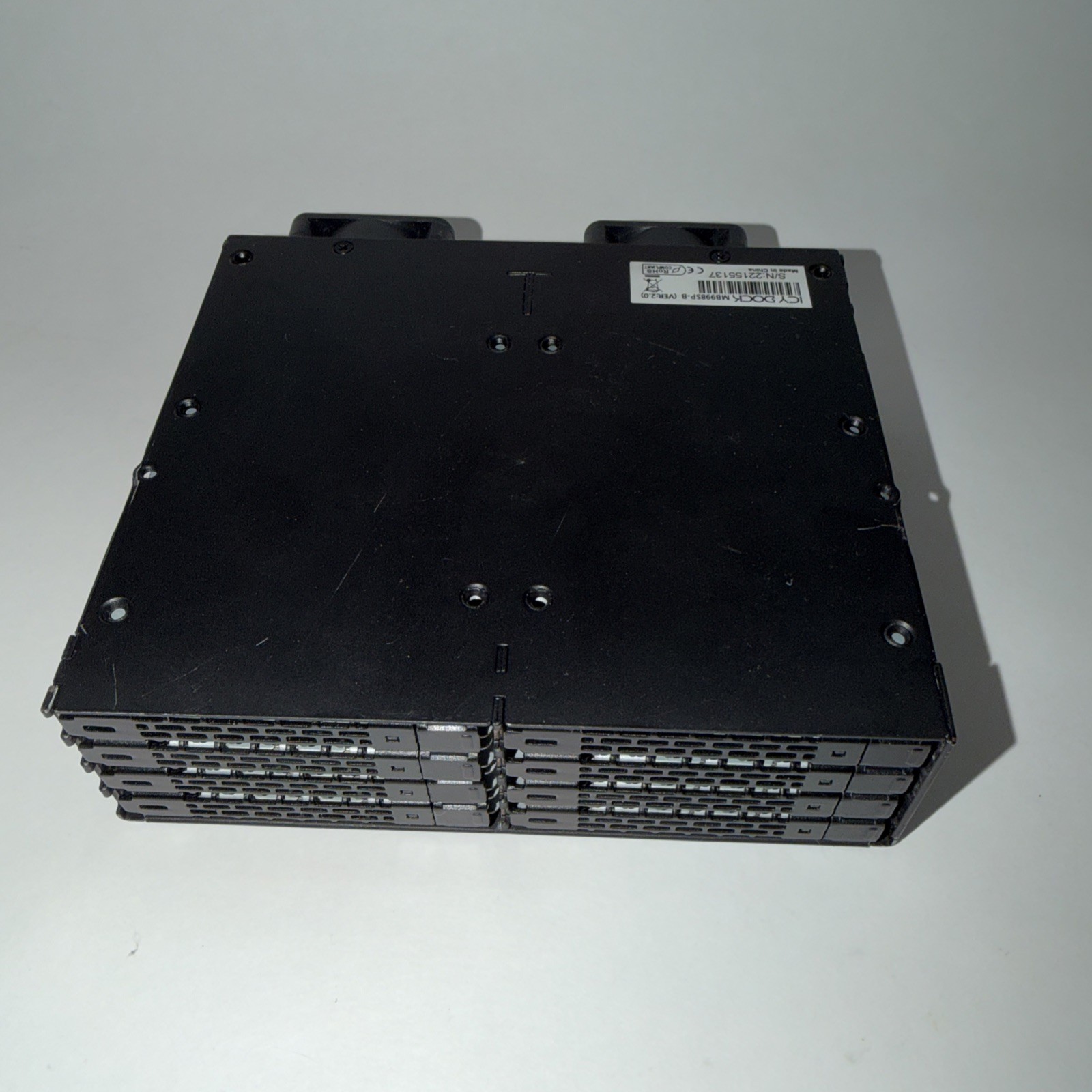 Icy dock metal 8×2.5 MB998SP-B