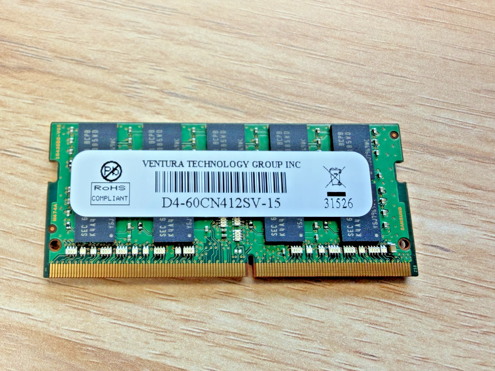 Lot of 16 D4-60CN412SV-15 VENTURA 8gb SO-DIMM 2133 PC4-17000