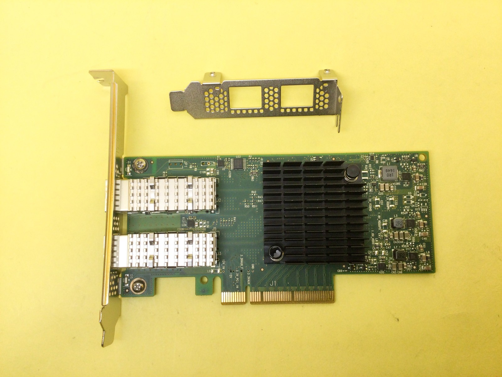 MCX4121A-ACAT Mellanox ConnectX-4 Lx EN 25GbE 2-Port SFP+ SFP28 Network Card