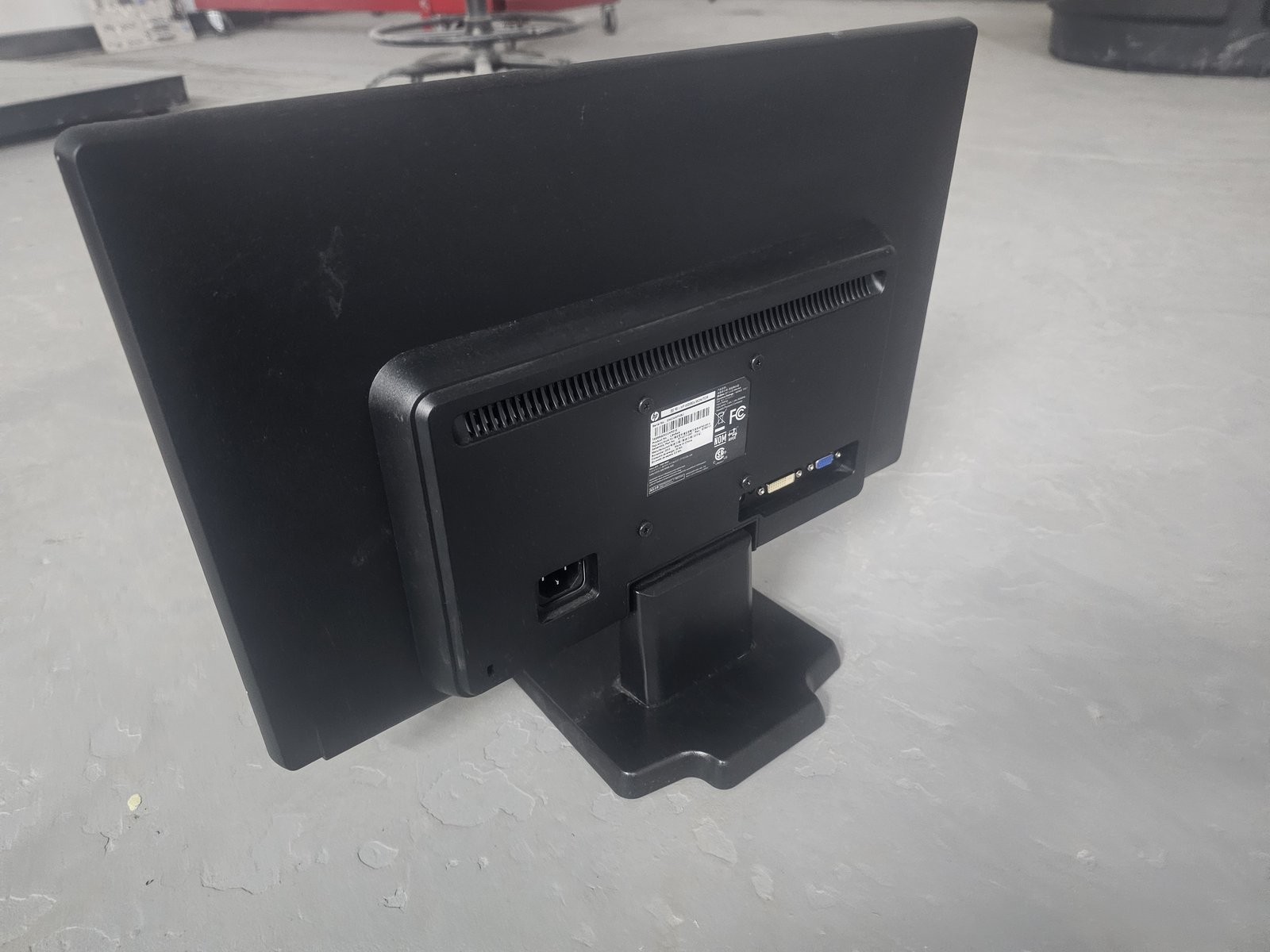 HP W2082a 20-inch LED-backlit LCD Monitor – 1600 x 900 – Used