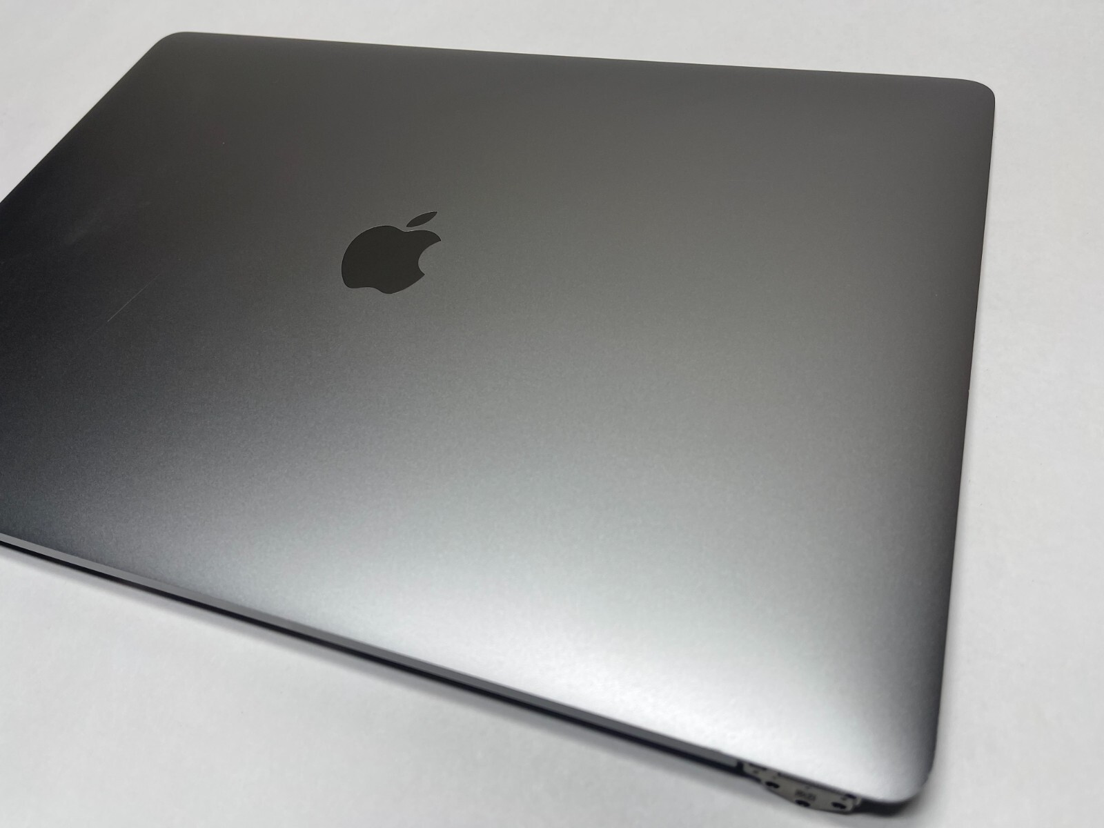 Apple MacBook Pro 15″ A1990 Complete Display Assembly, 661-10355, (Space Gray) B