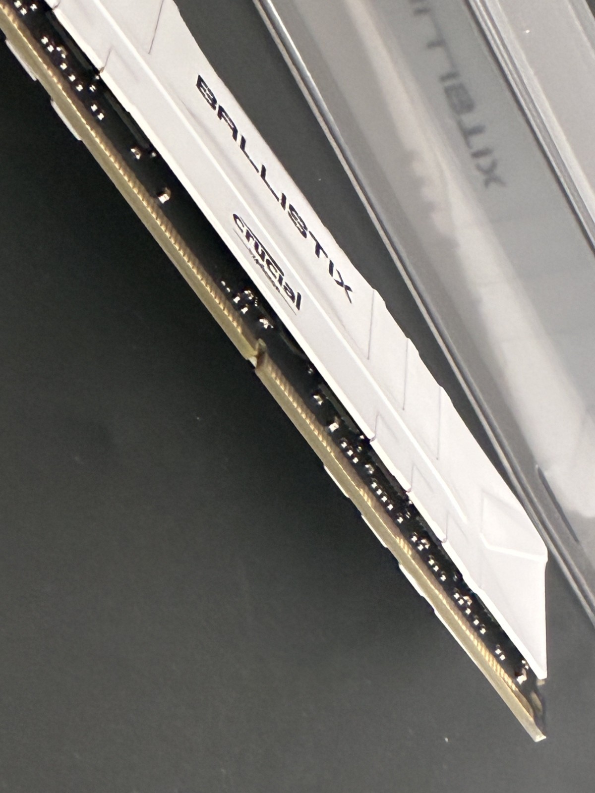 Crucial Ballistix 3600 DDR4 16GB DRAM Desktop Gaming Memory ( BL16G36C16U4W )