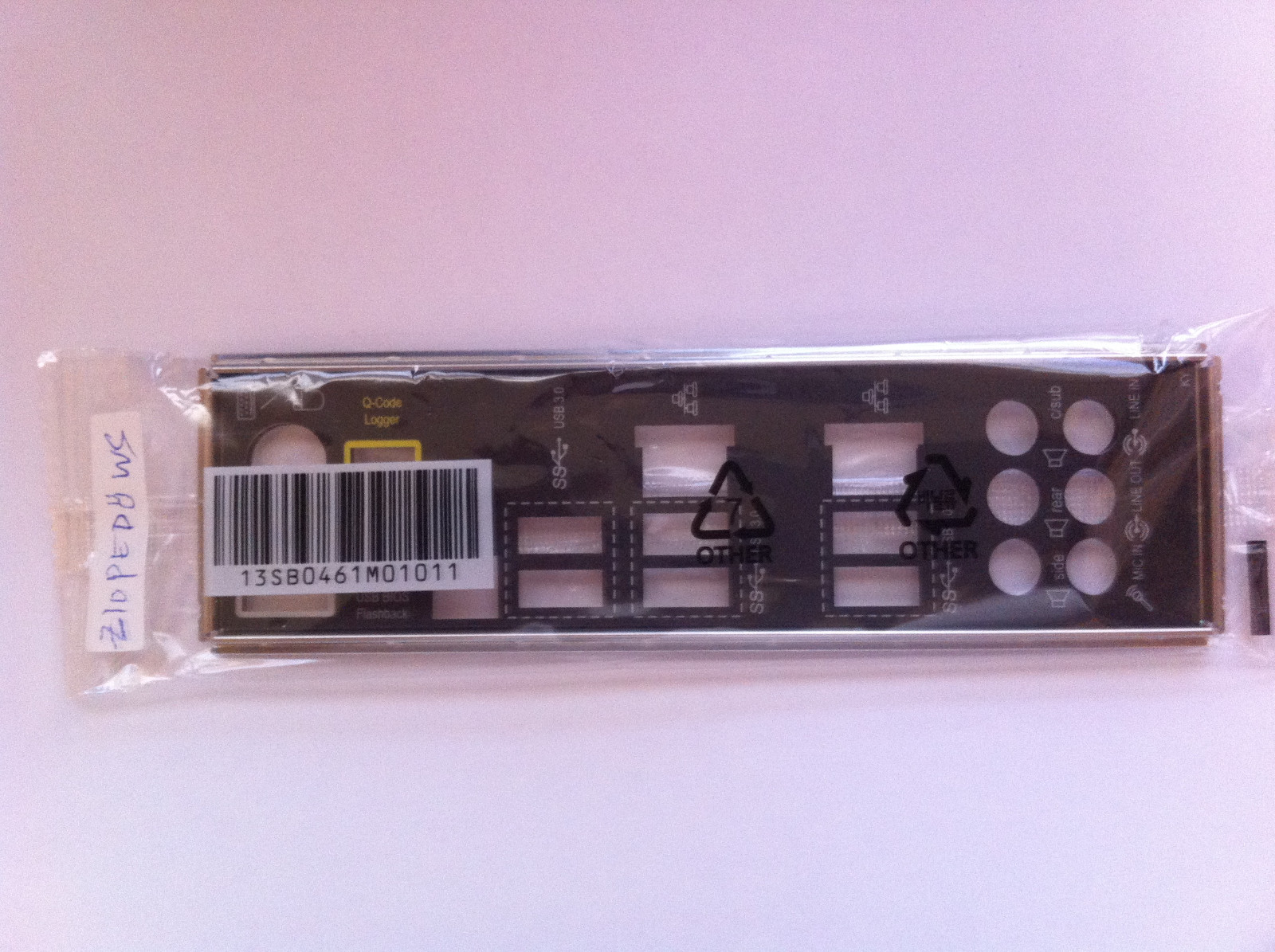 ASUS IO SHIELD for ASUS Z10PE D8 WS , Z10PE D8-WS , Sealed