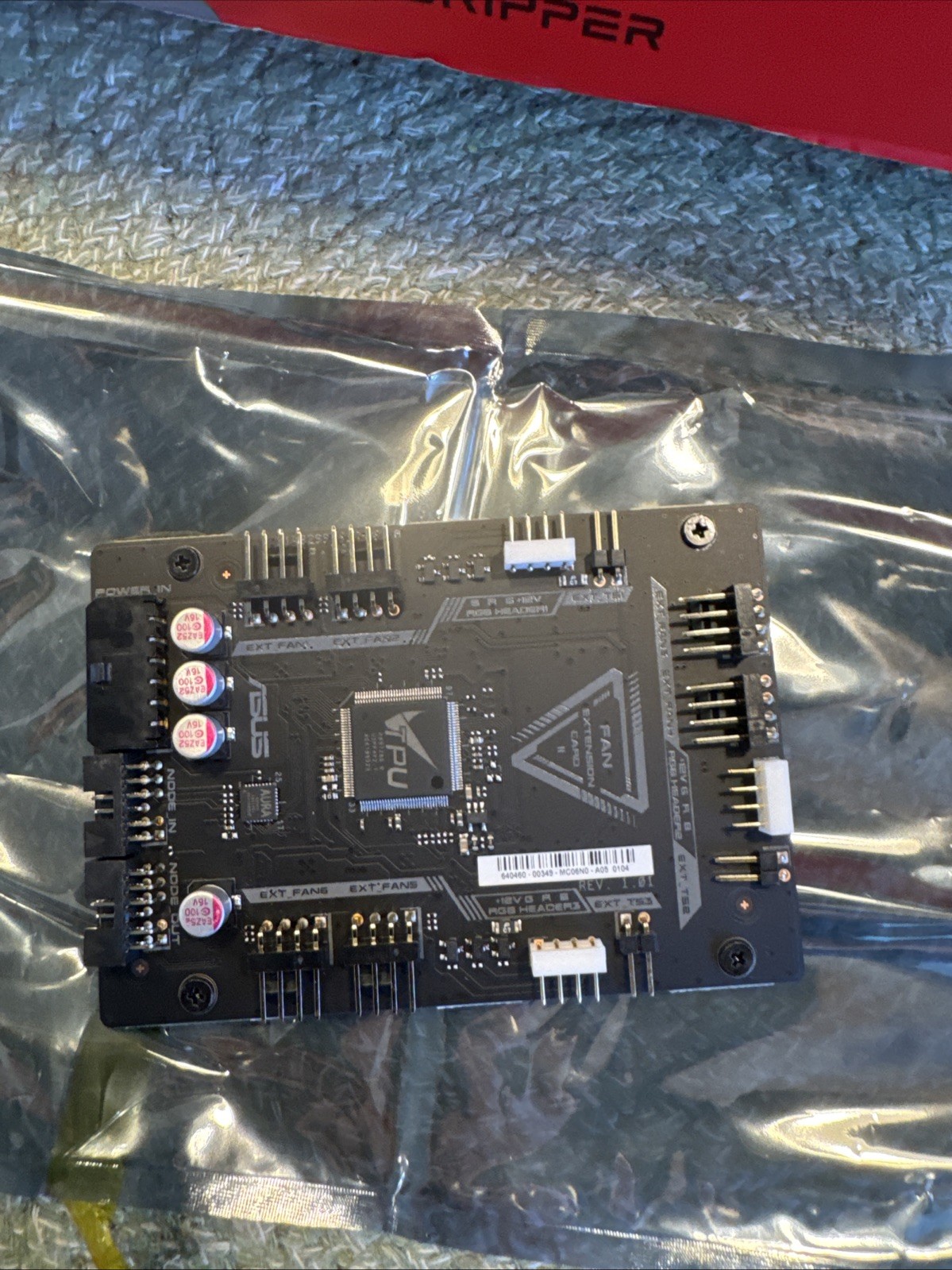 Asus ROG Zenith II Extreme ALPHA TRX40 Mobo + AMD Ryzen Threadripper 3970X CPU