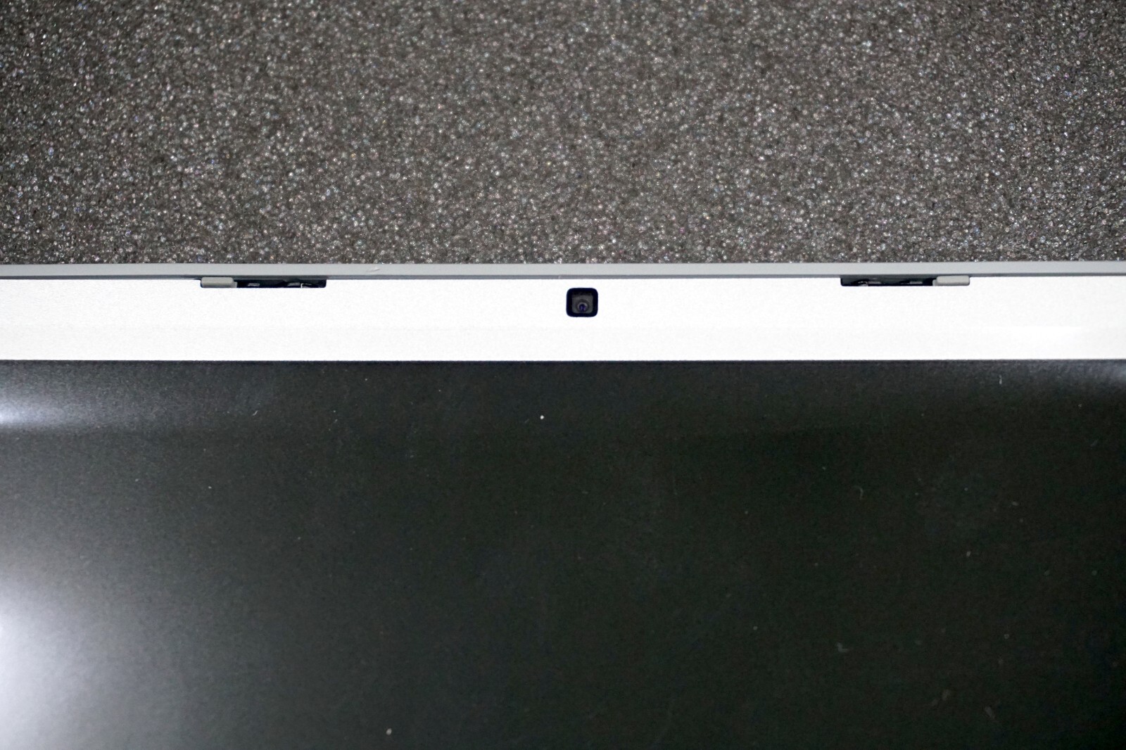 Brand New Late 2008 Macbook Pro 17″ A1261 LCD Screen Assembly Matte 605-1697