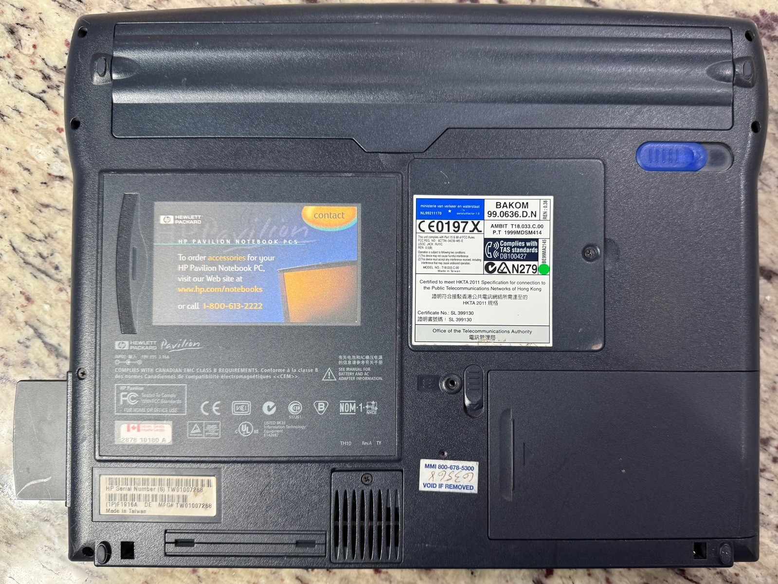 Vintage HP Hewlett Packard Pavilion N3250 Laptop, See description