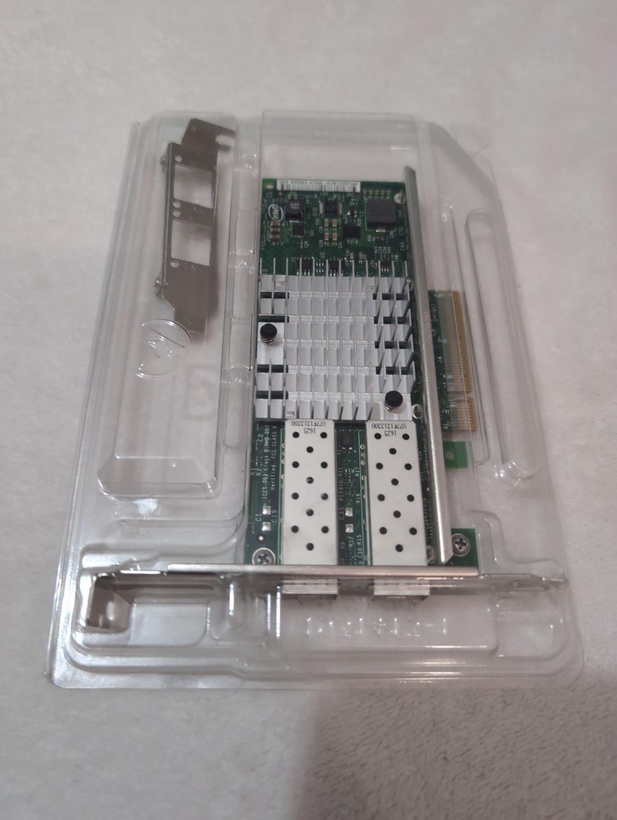 10GB SFP+ Dual Port X520-DA2 Intel Ethernet Server Adapter Yottamark + 2x Optics