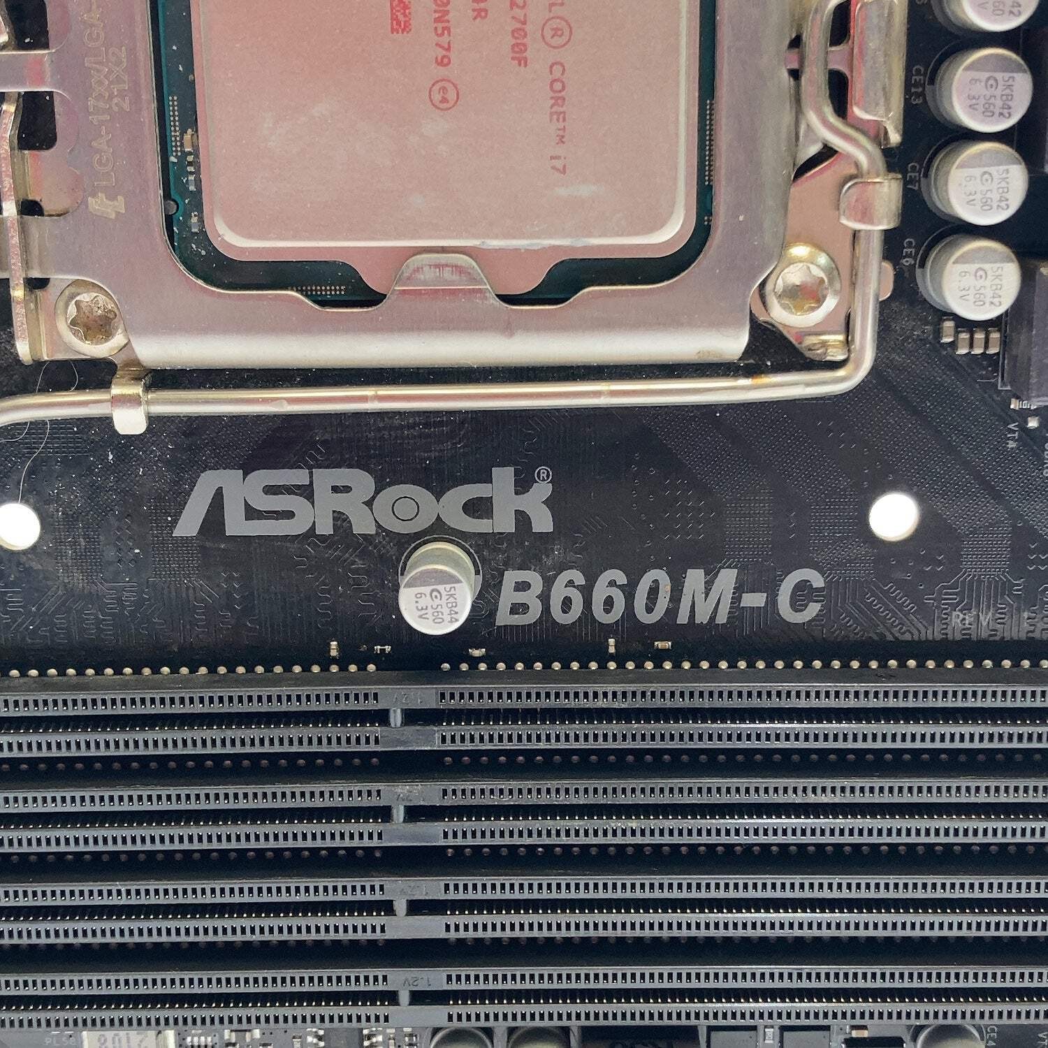 AsRock B660M-C LGA 1700 Intel Core i7-12700F 12 Core 2.10GHz microATX