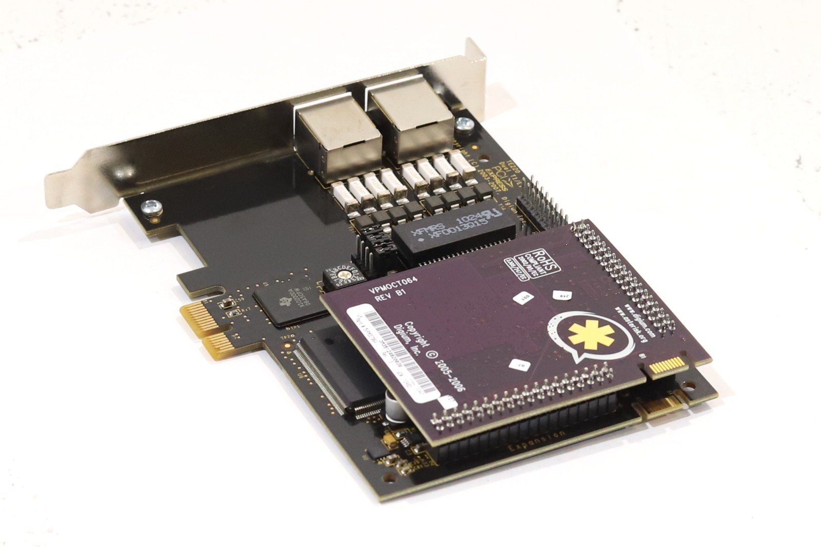 Digium Dual-Port T1/E1 PCIe x1 Digital Interface Card W/VPMOCT064 P/N: 5TE220