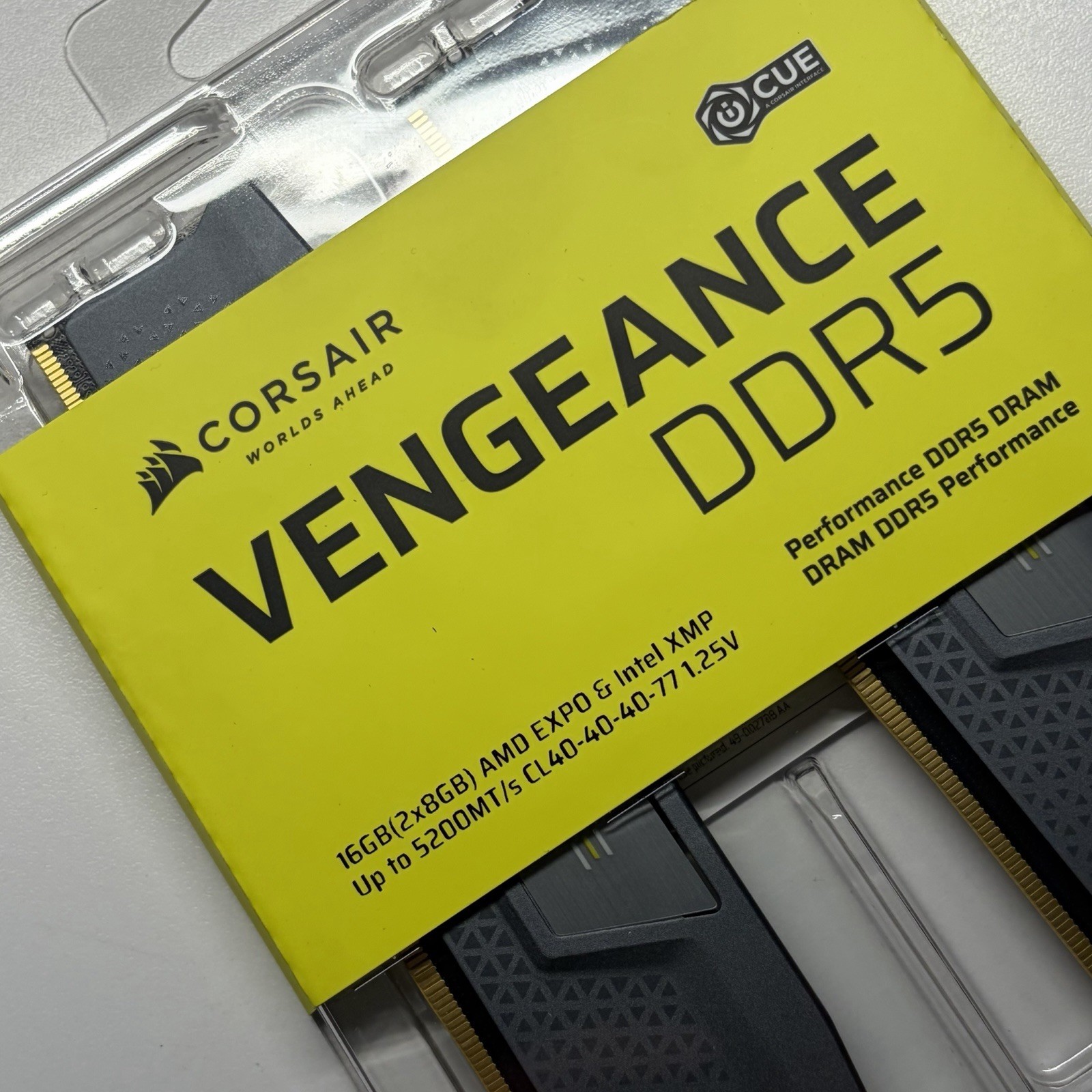Corsair Vengeance DDR5 16GB (2x8GB) 5200 CL40 DIMM 288-Pin XMP EXPO