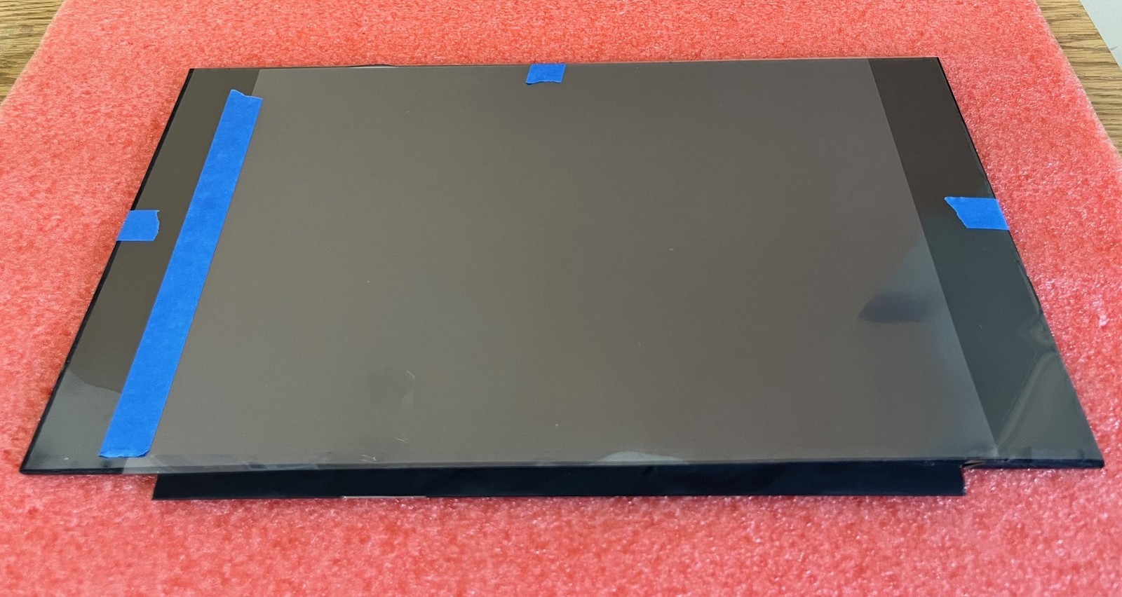 NE173QHM-NZ2-V8.1 – ASUS / BOE 17.3 inch QHD 2560×1440 240Hz LCD