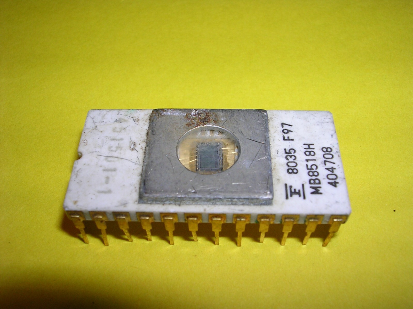 Fujitsu MB8518H EPROM Chip (Second Source for Intel 2708, C2708)