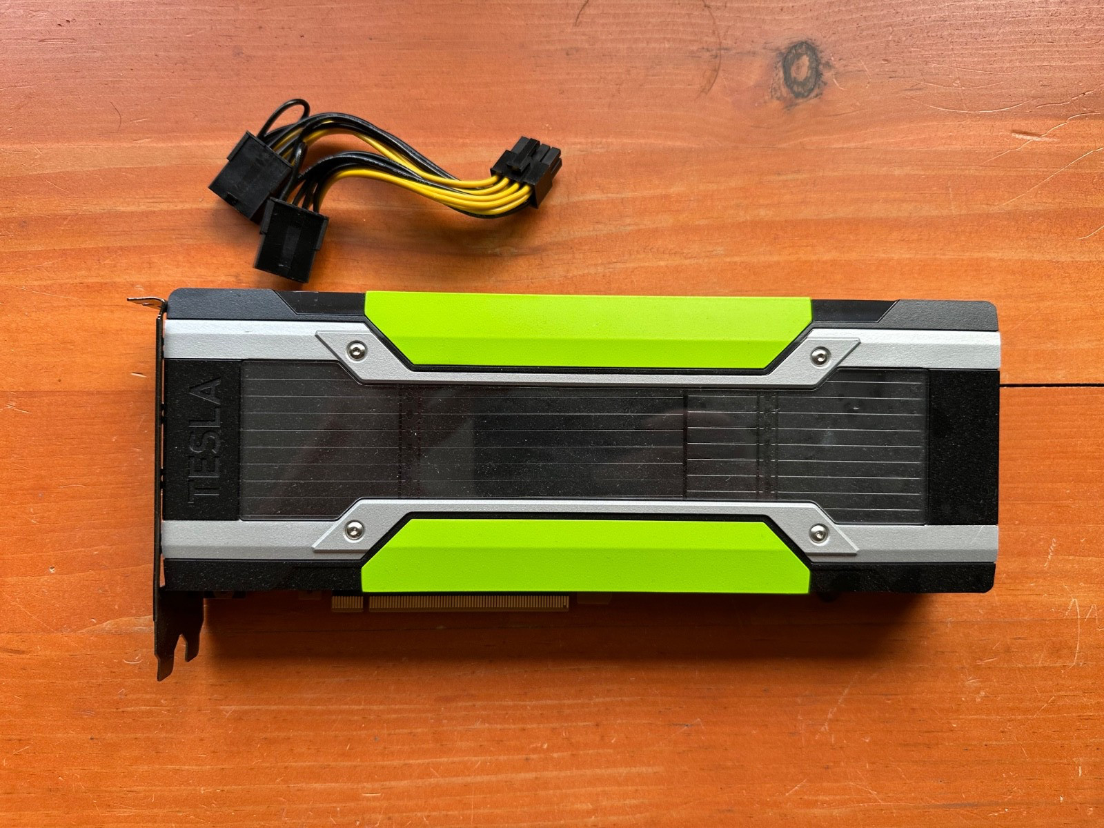 Nvidia p100 16gb PCIE with PCIE Power Adapter Cable