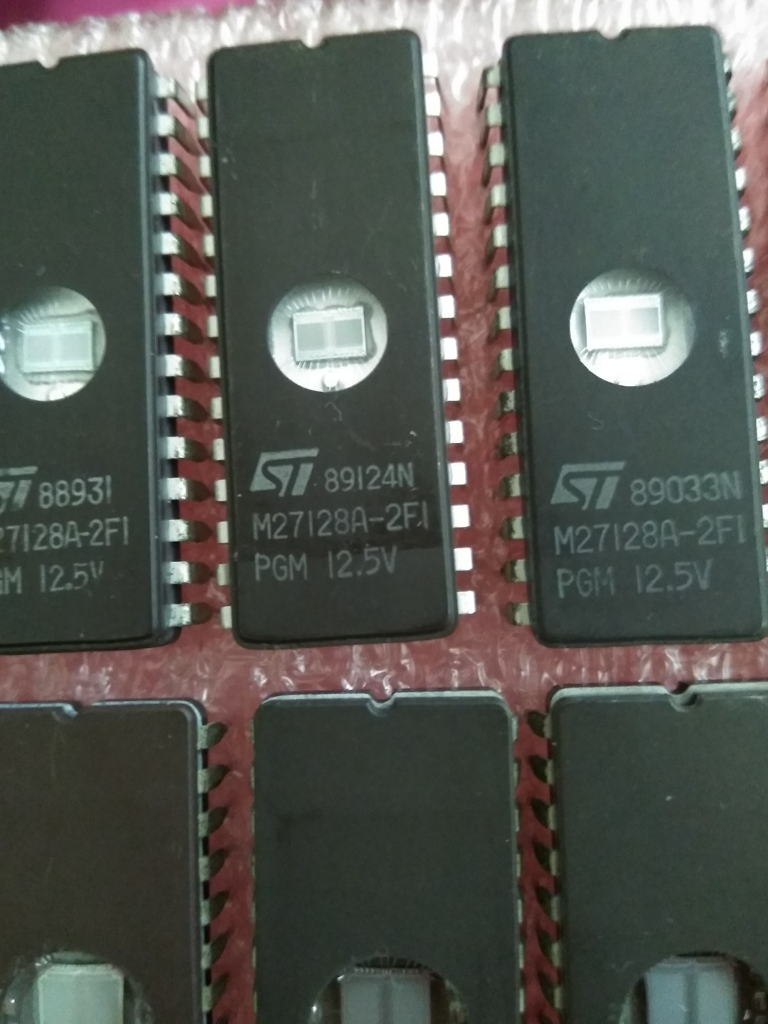 AMD/Intel/ST/Hitachi eprom 128K DIP28 Lot of 4 pcs